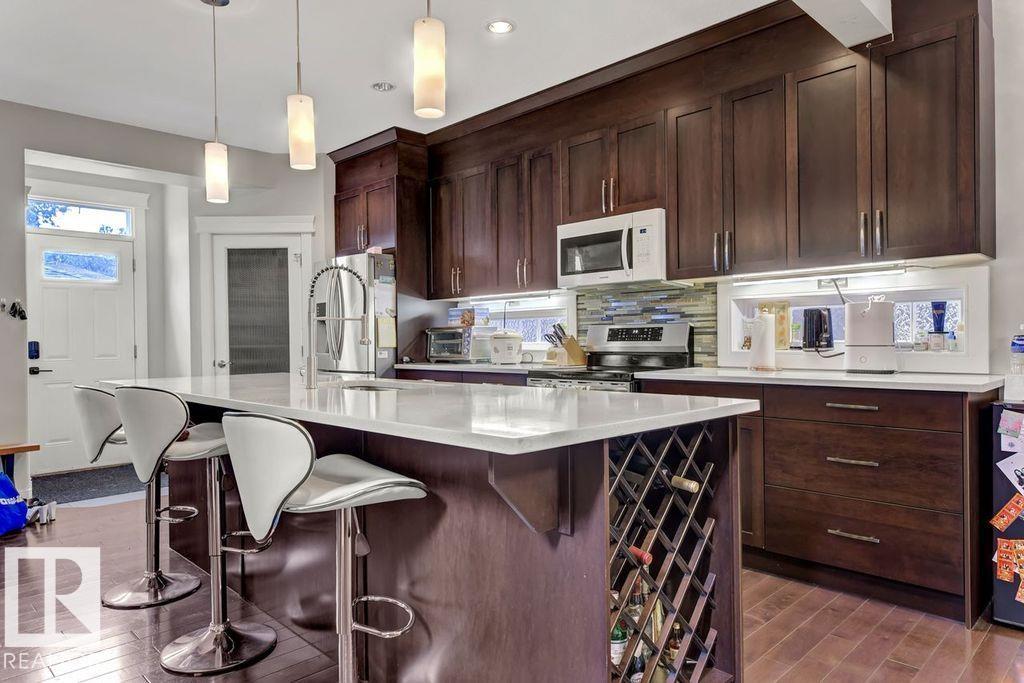 Photo 13 at 10806 72 Avenue NW, Queen Alexandra, Edmonton