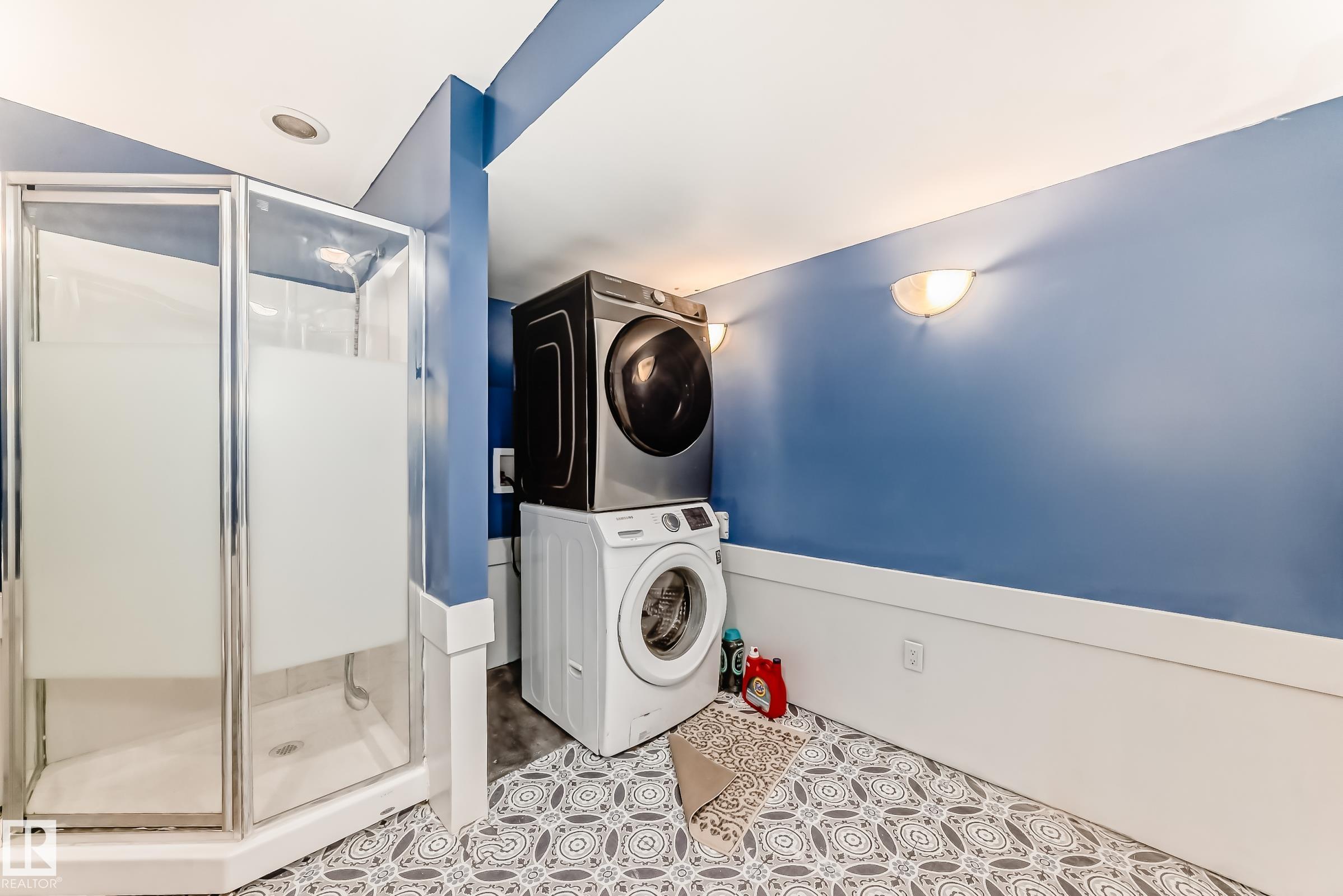 Photo 22 at 15304 138b Street NW, Carlton, Edmonton