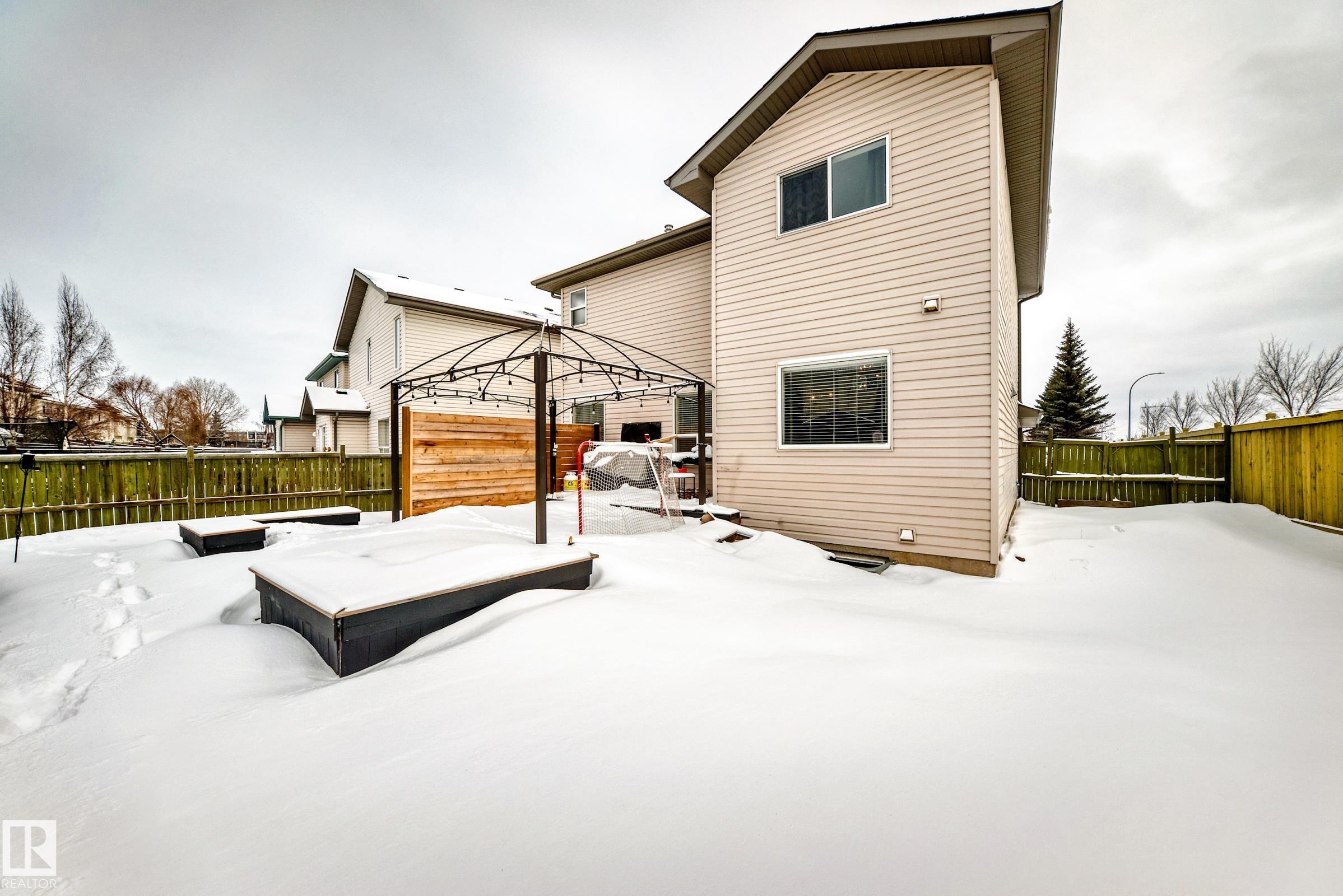 Photo 31 at 15304 138b Street NW, Carlton, Edmonton