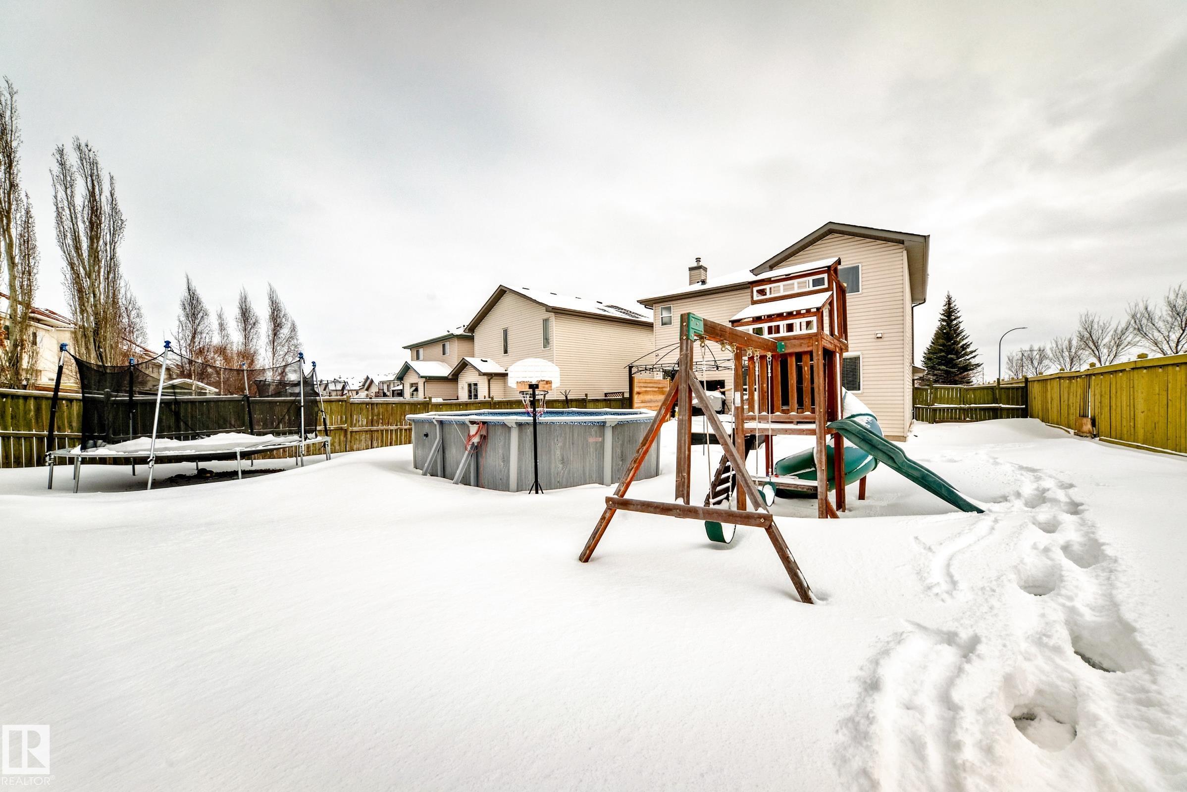 Photo 32 at 15304 138b Street NW, Carlton, Edmonton