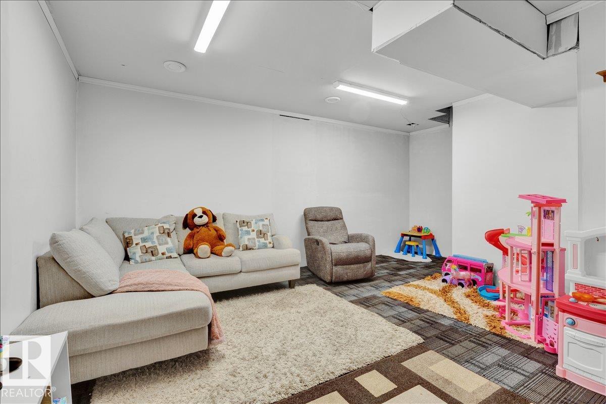 Photo 37 at 6489 King Wynd SW, Keswick, Edmonton