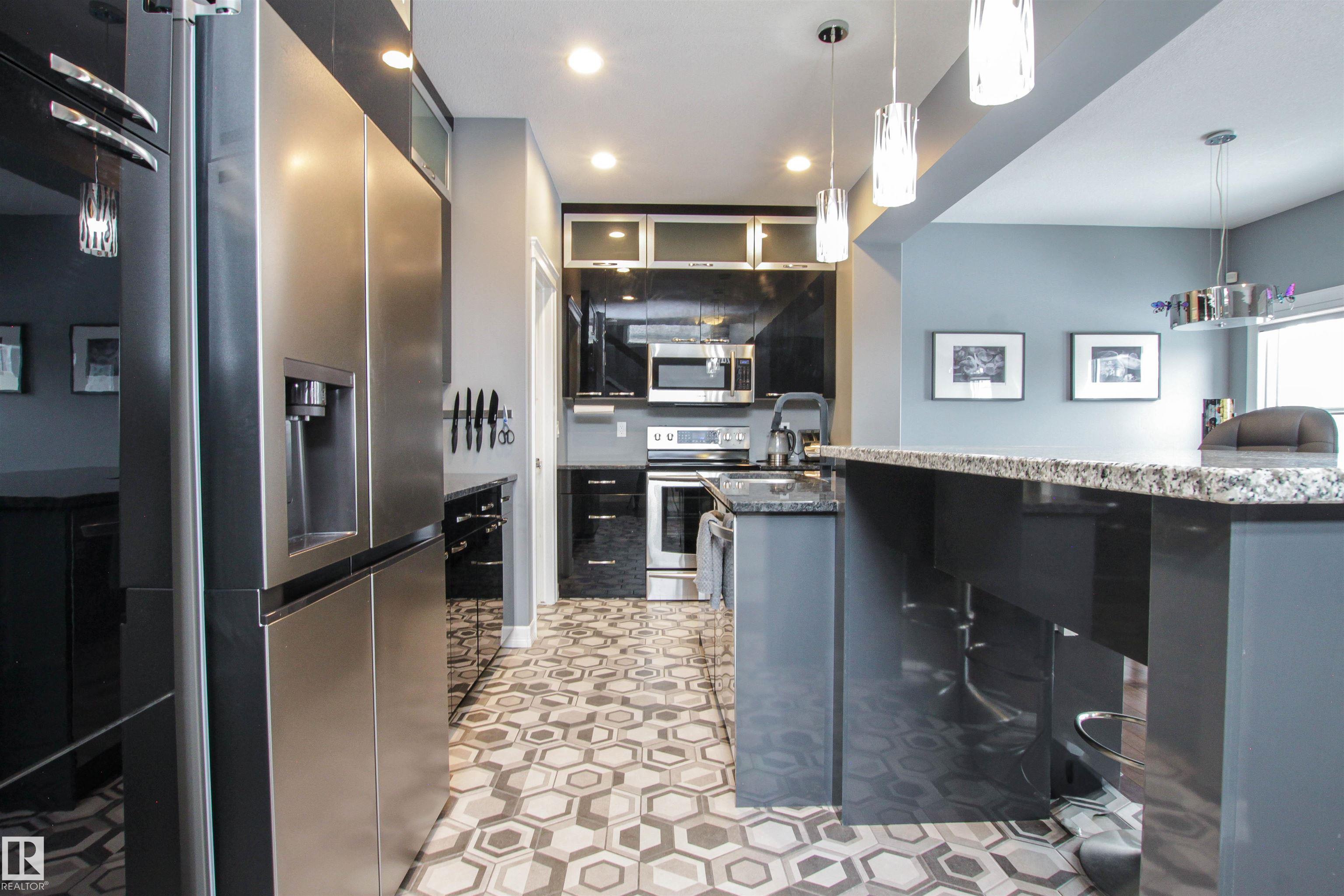 Photo 7 at 3334 Hilton Crescent NW, The Hamptons, Edmonton