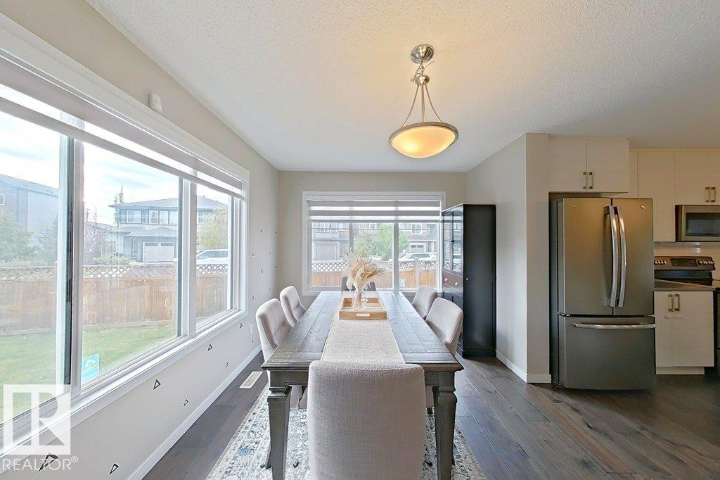 Photo 11 at 4303 Prowse Link SW, Paisley, Edmonton