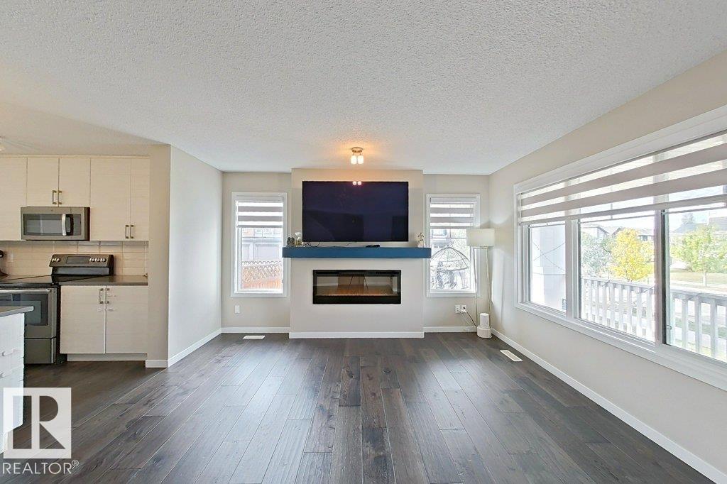Photo 10 at 4303 Prowse Link SW, Paisley, Edmonton