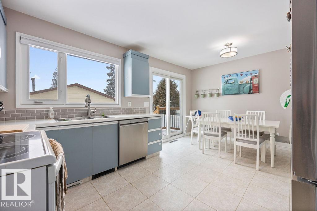 Photo 12 at 7211 138 Avenue NW, Kildare, Edmonton