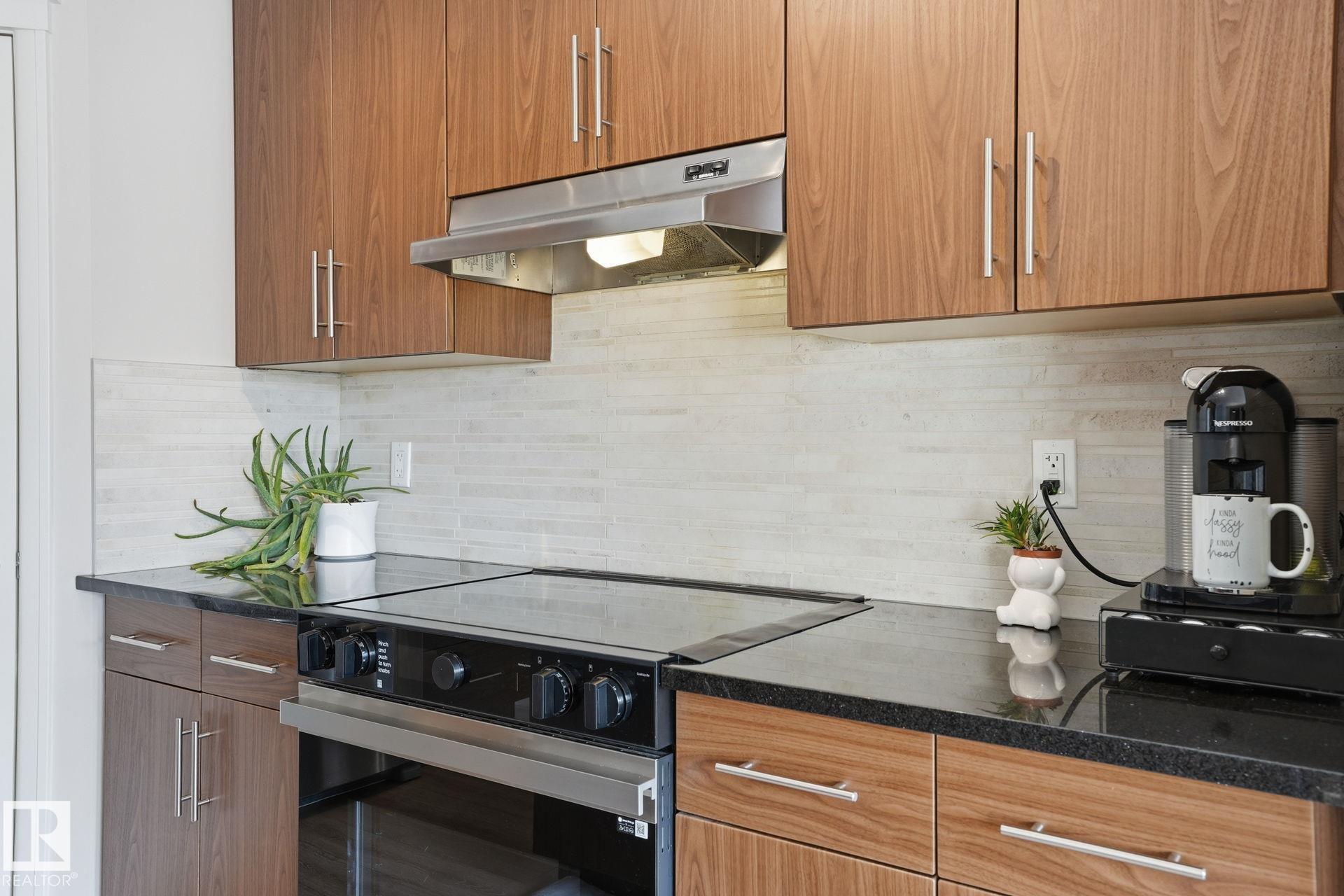 Photo 9 at 1148 Mcconachie Boulevard NW, McConachie Area, Edmonton