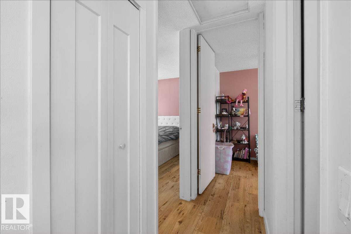 Photo 27 at 7108 92a Avenue NW, Ottewell, Edmonton