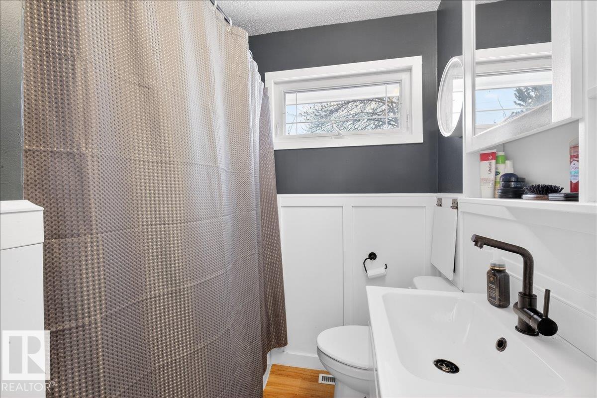 Photo 34 at 7108 92a Avenue NW, Ottewell, Edmonton