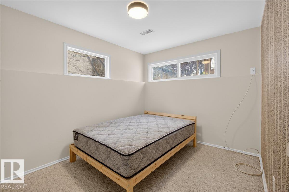 Photo 40 at 7108 92a Avenue NW, Ottewell, Edmonton