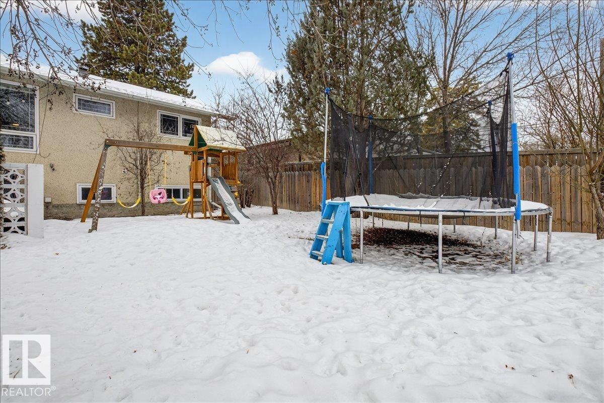 Photo 57 at 7108 92a Avenue NW, Ottewell, Edmonton