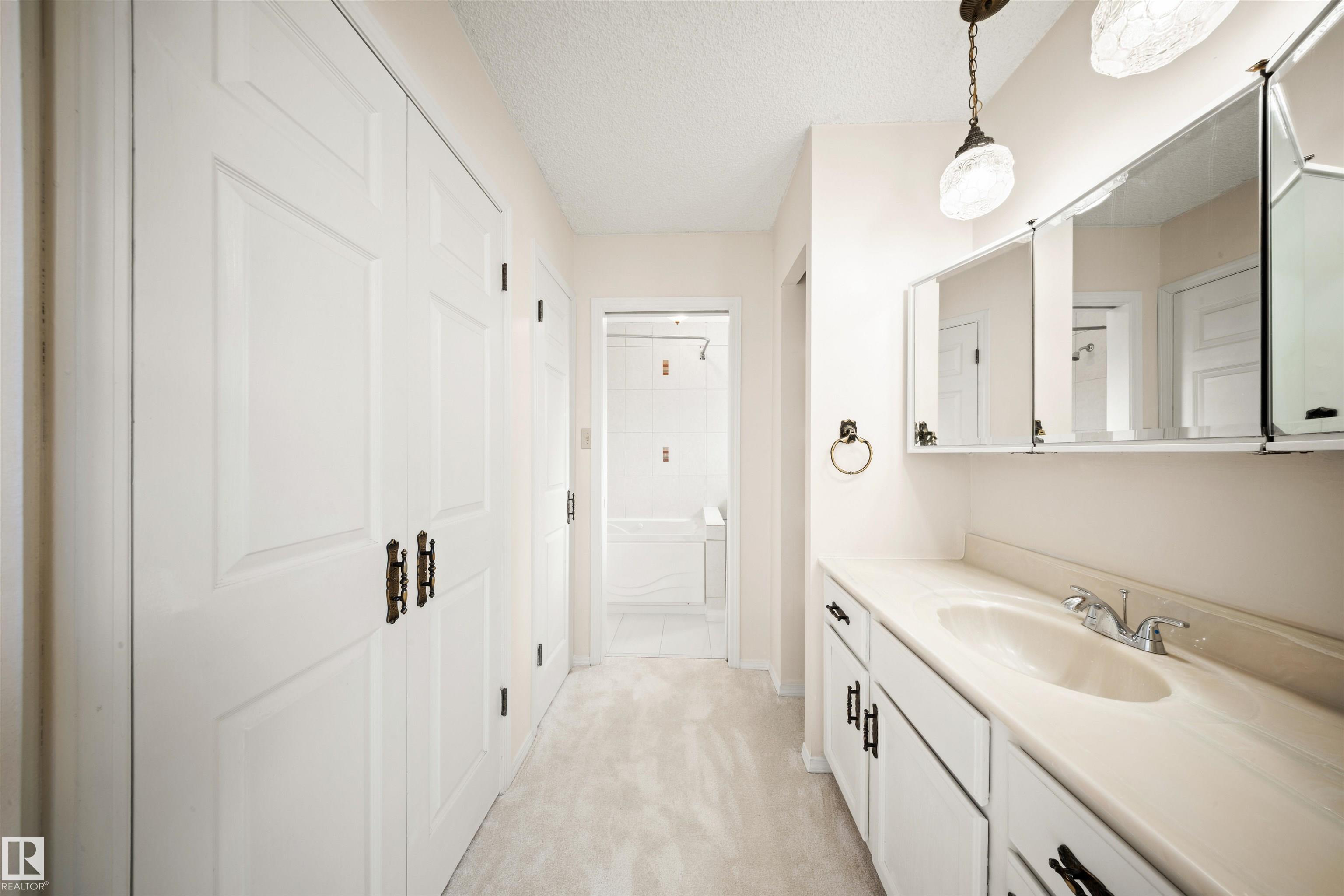 Photo 28 at 823 Richards Crescent NW, Rhatigan Ridge, Edmonton