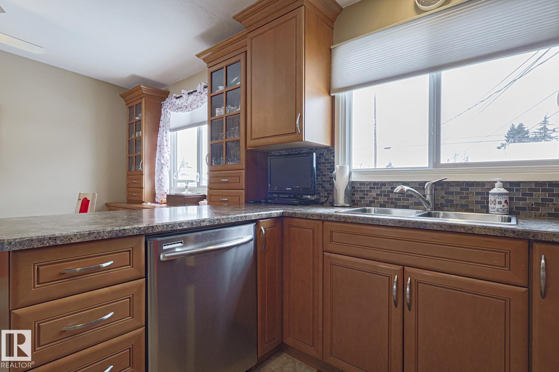 Photo 15 at 7604 Delwood Road NW, Delwood, Edmonton