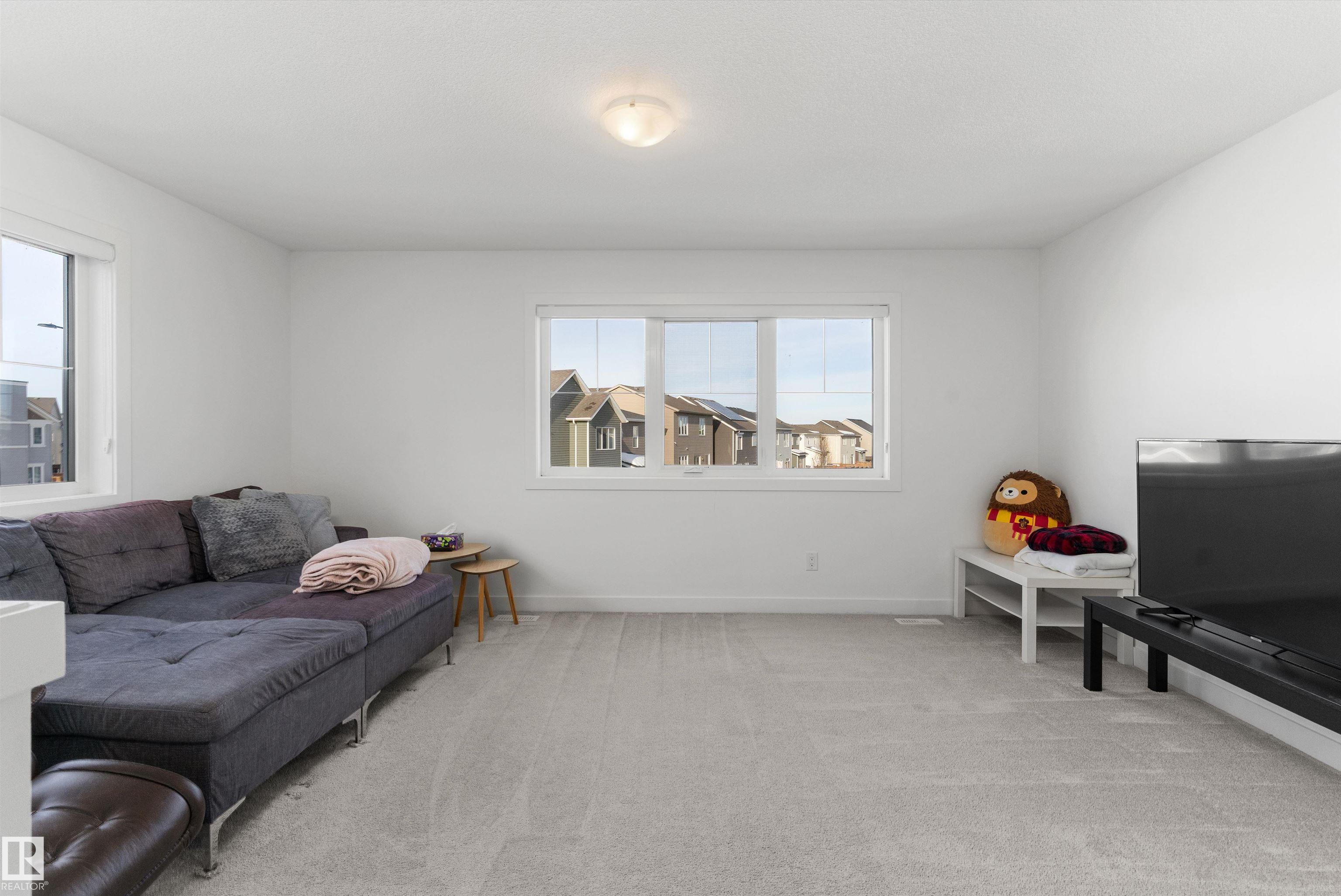 Photo 22 at 20007 16 Avenue NW, Stillwater, Edmonton