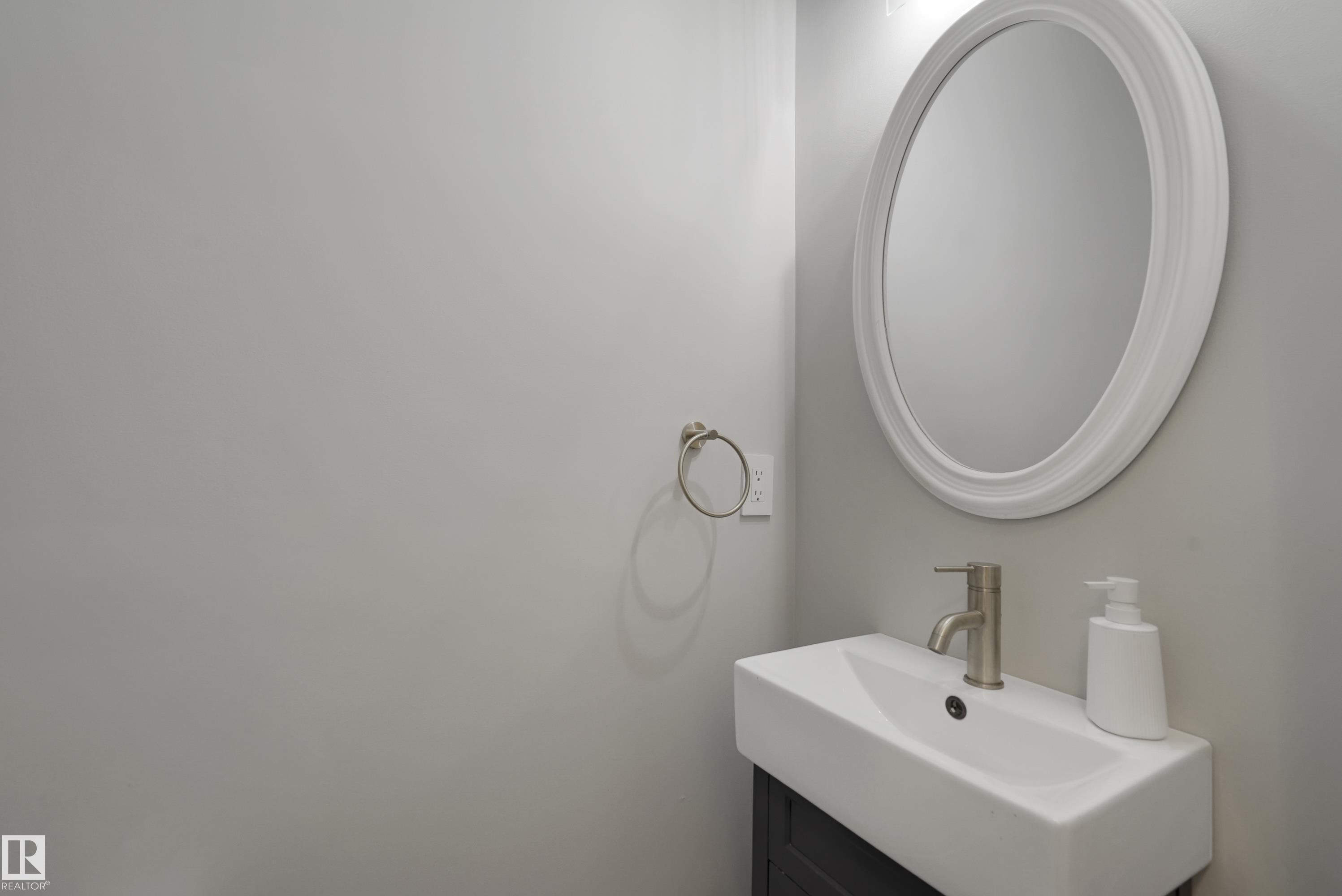 Photo 21 at 5911 7 Avenue SW, Charlesworth, Edmonton