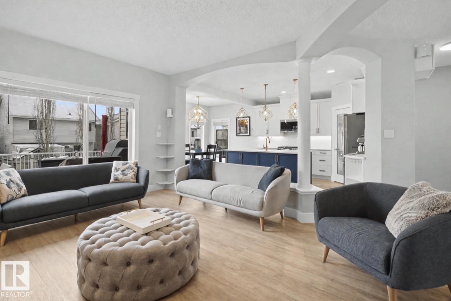 Photo 10 at 5911 7 Avenue SW, Charlesworth, Edmonton