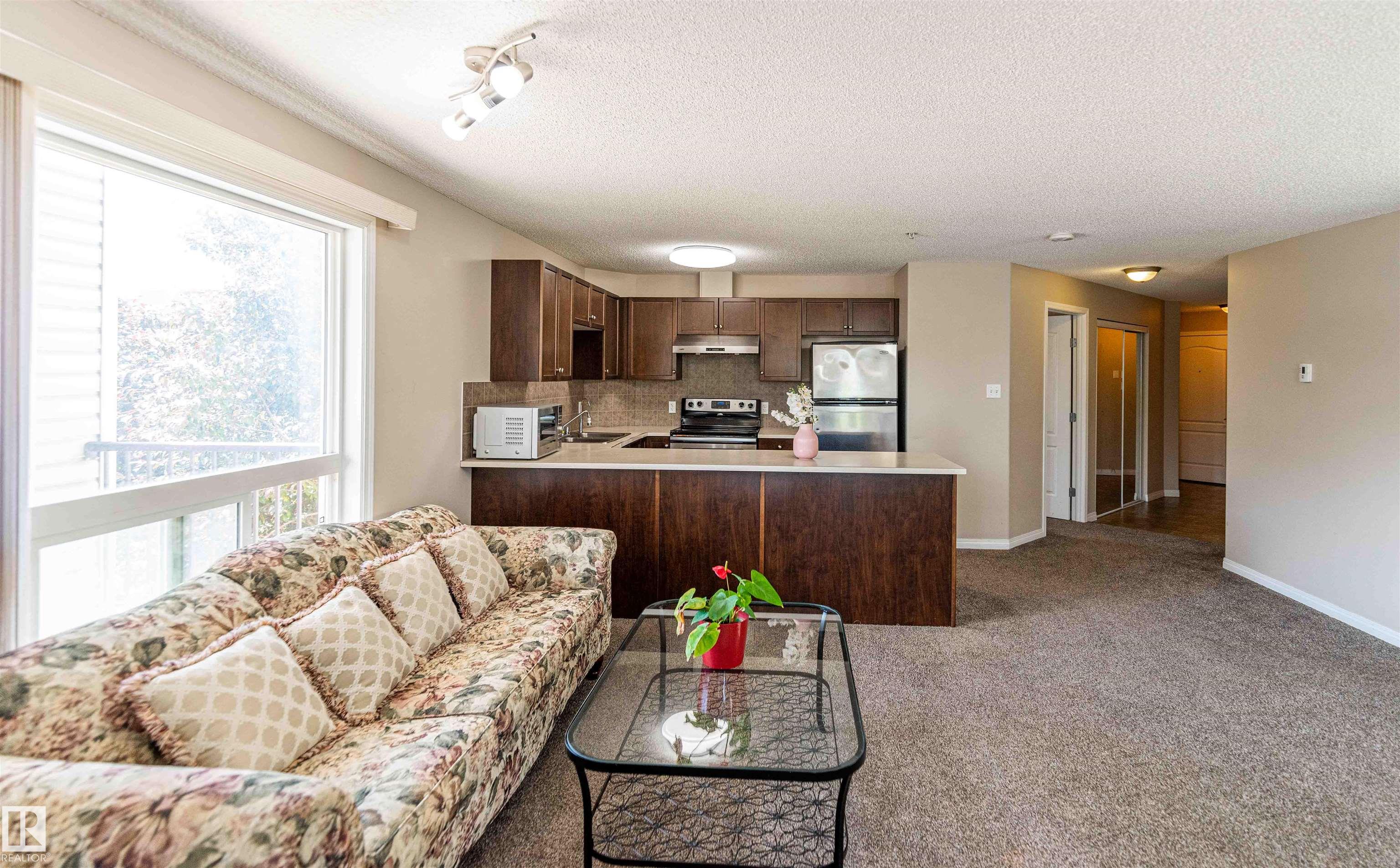 Photo 14 at 7224 - 7327 South Terwillegar Drive NW, South Terwillegar, Edmonton