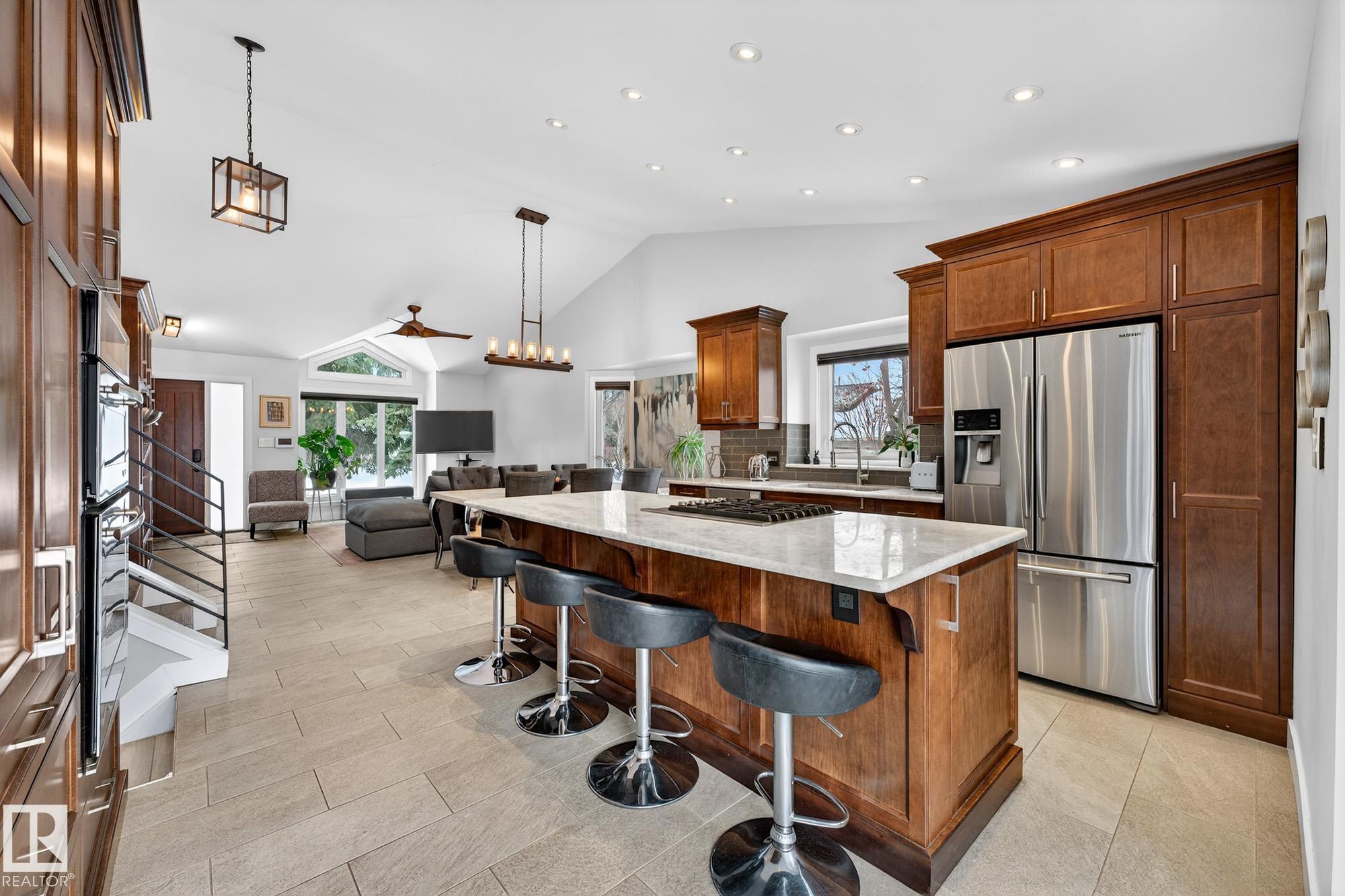 Photo 18 at 216 Heagle Crescent NW, Henderson Estates, Edmonton