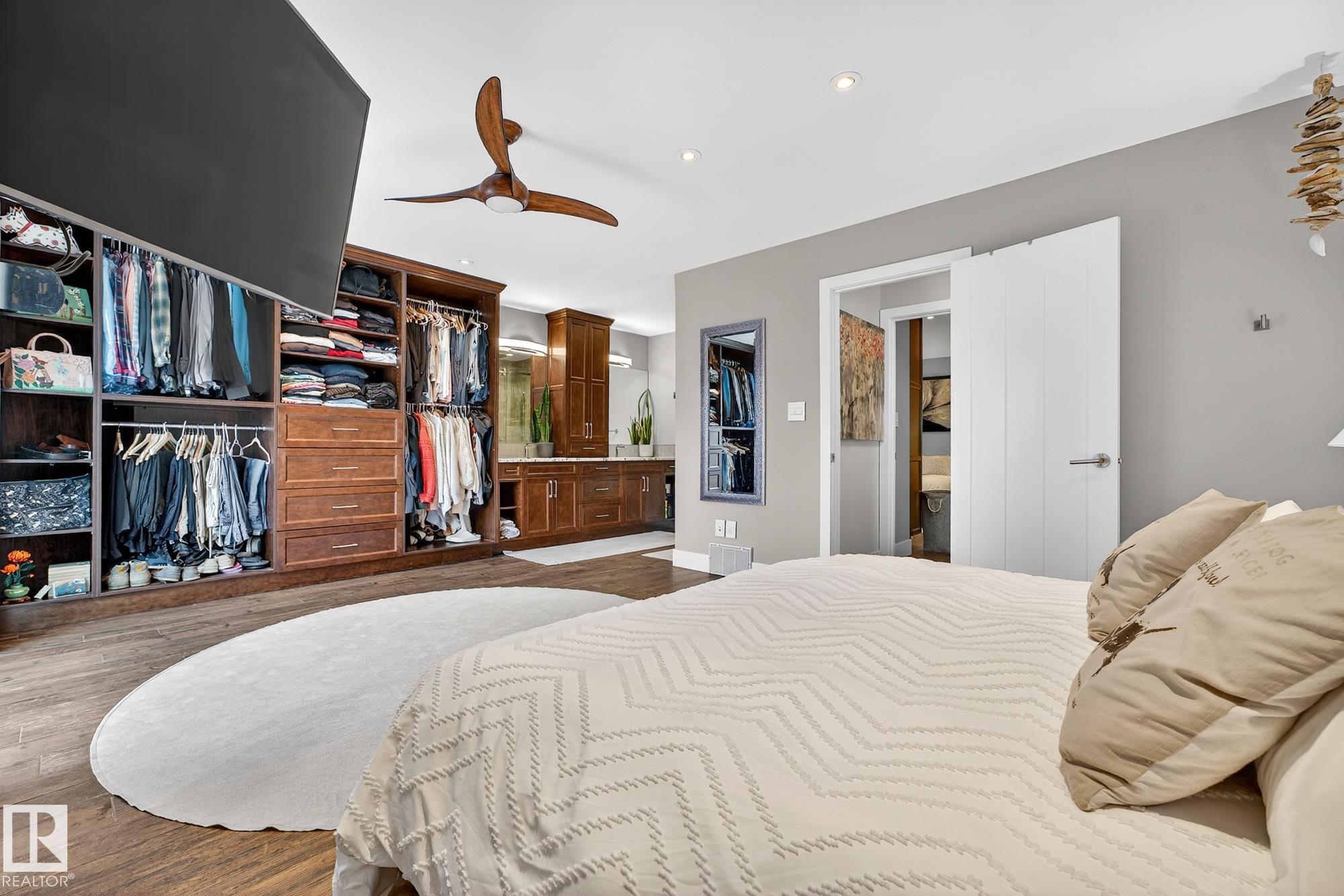 Photo 22 at 216 Heagle Crescent NW, Henderson Estates, Edmonton