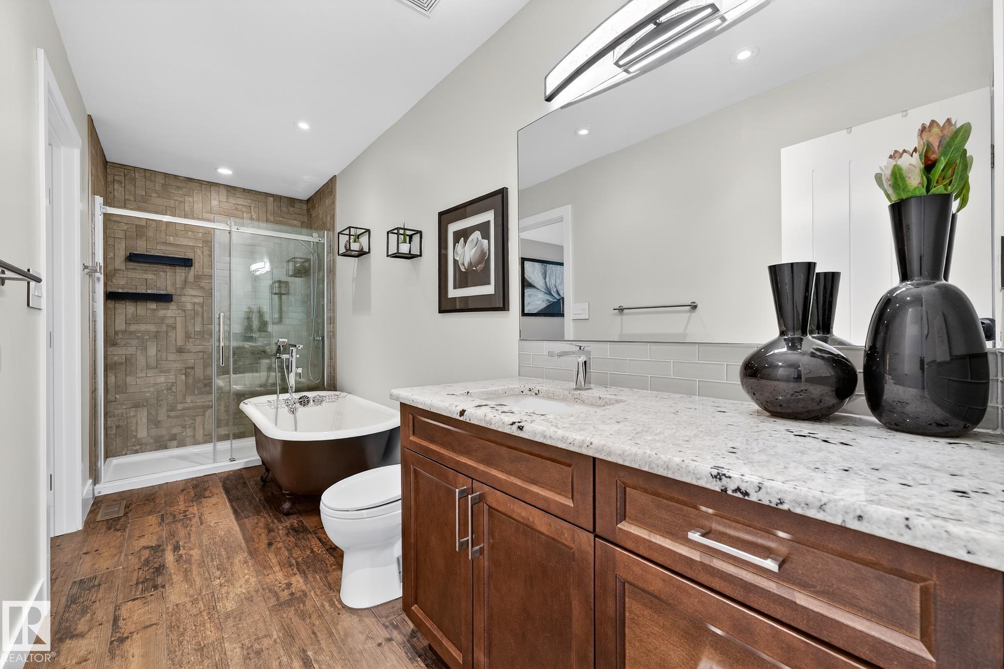 Photo 29 at 216 Heagle Crescent NW, Henderson Estates, Edmonton