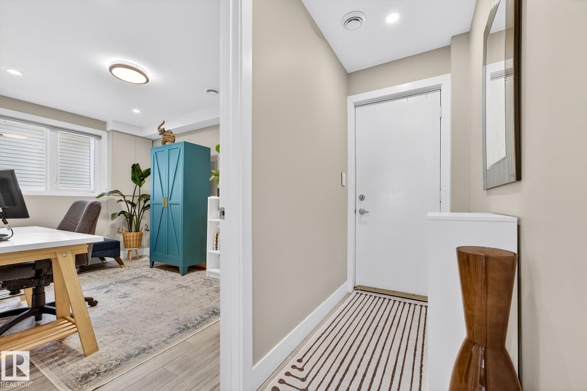 Photo 35 at 216 Heagle Crescent NW, Henderson Estates, Edmonton