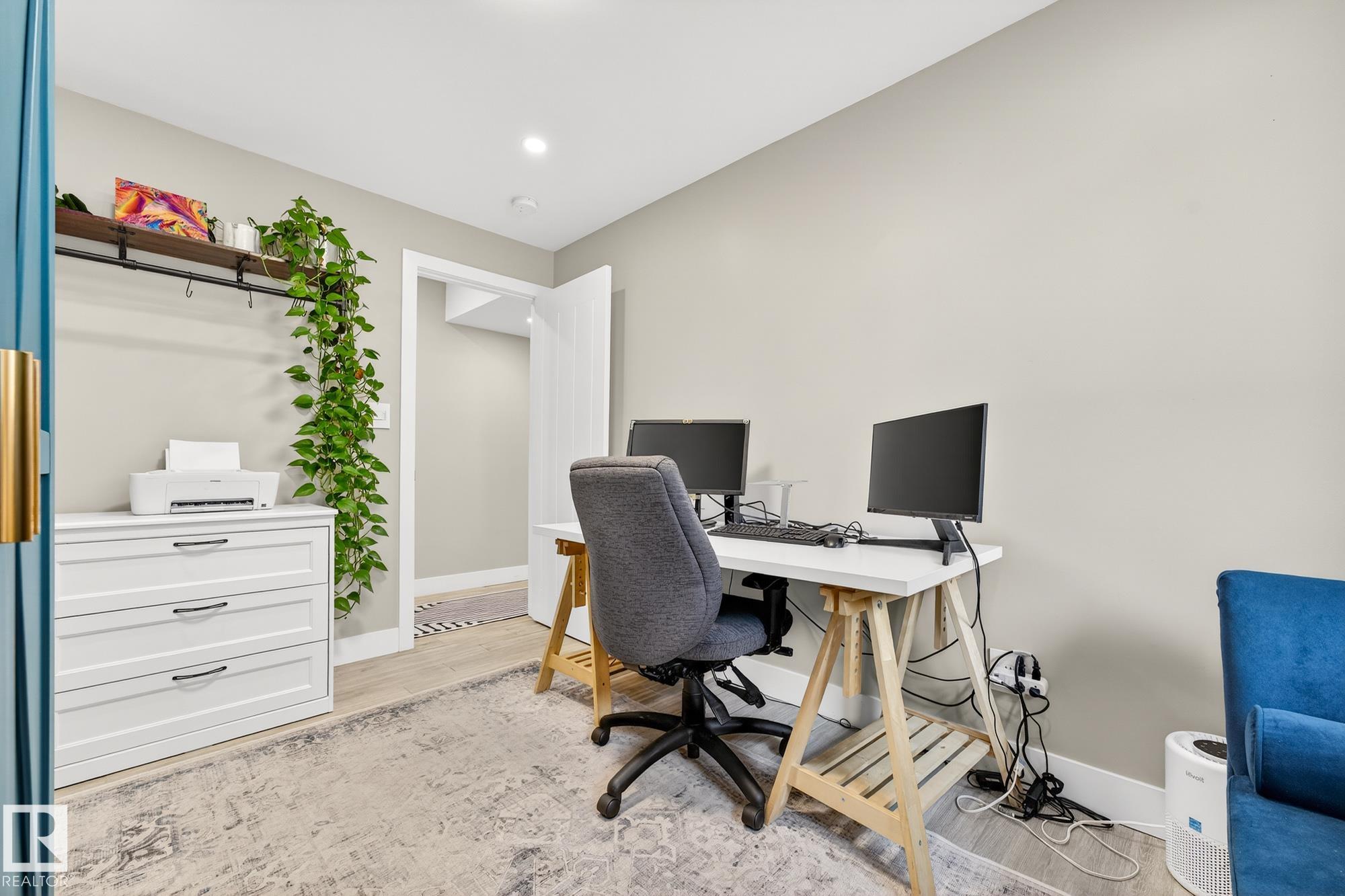 Photo 37 at 216 Heagle Crescent NW, Henderson Estates, Edmonton