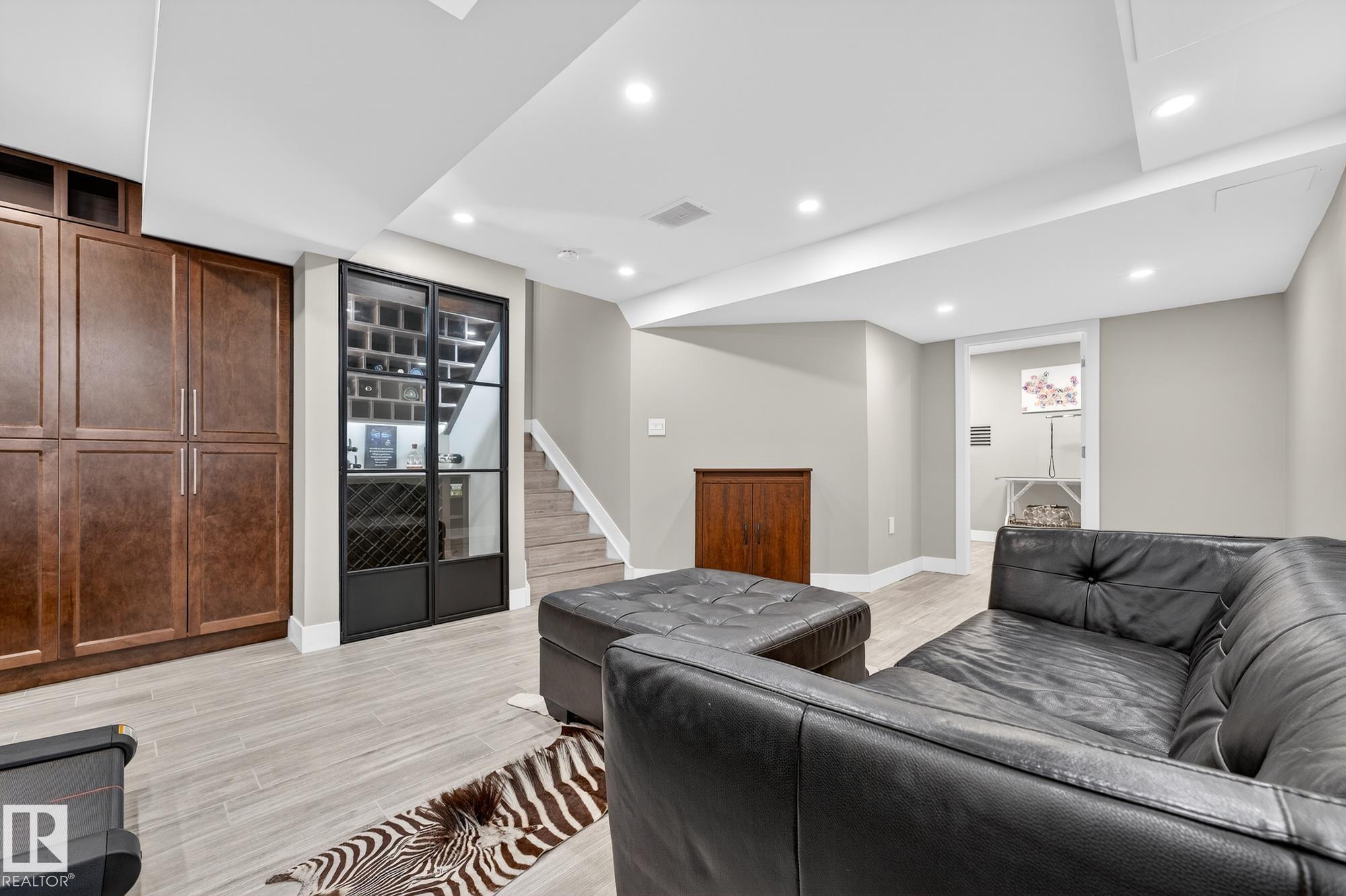 Photo 41 at 216 Heagle Crescent NW, Henderson Estates, Edmonton