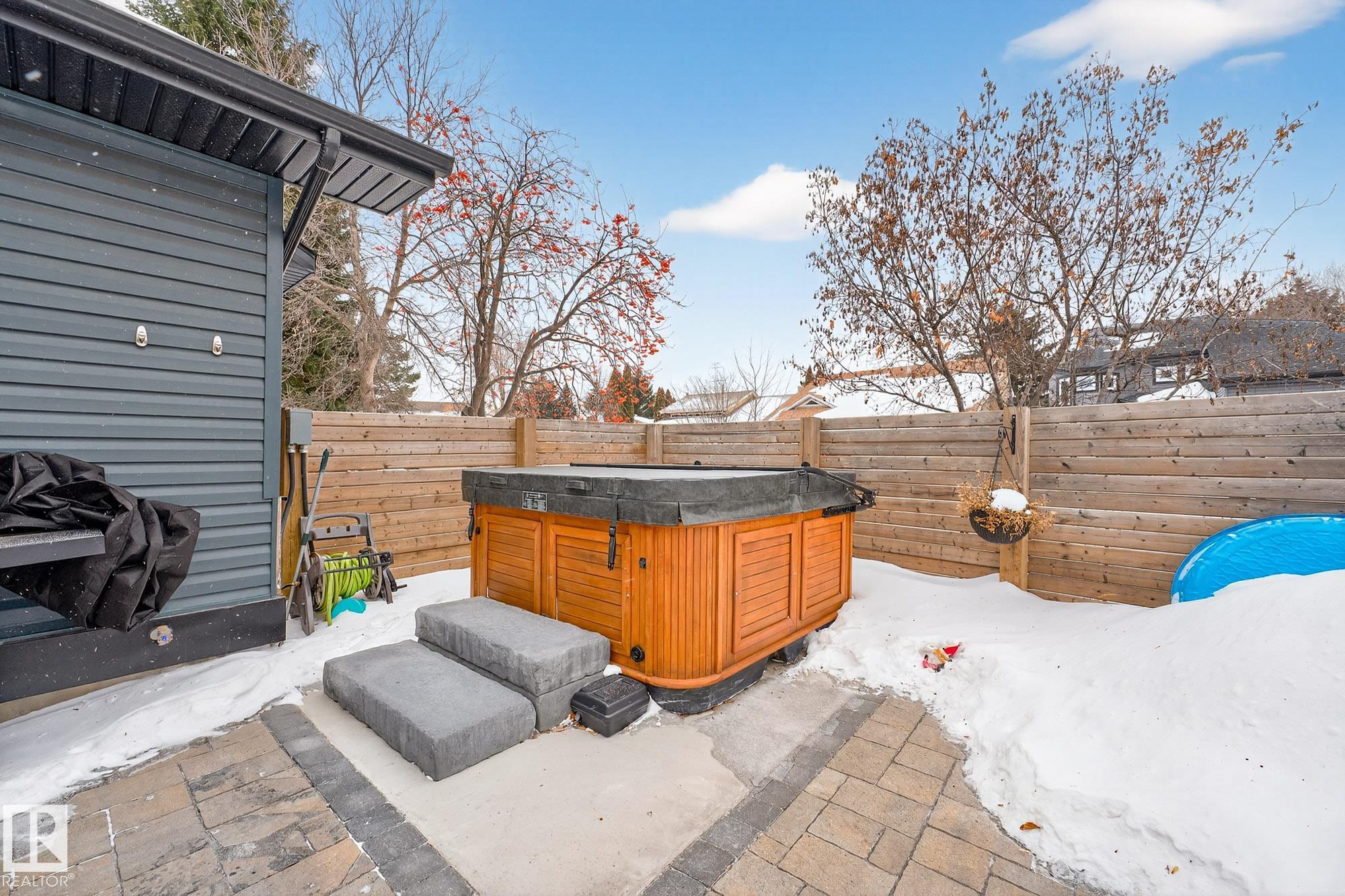 Photo 44 at 216 Heagle Crescent NW, Henderson Estates, Edmonton