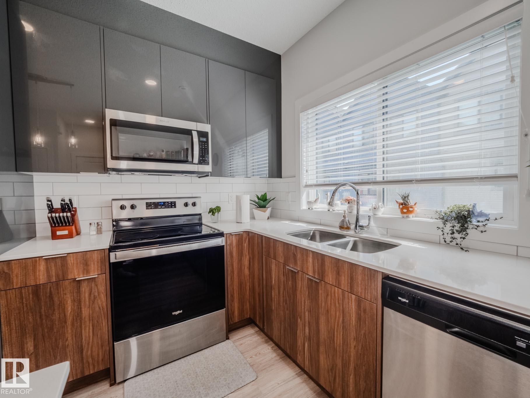 Photo 7 at 21 - 1010 Rabbit Hill Road SW, Glenridding Heights, Edmonton