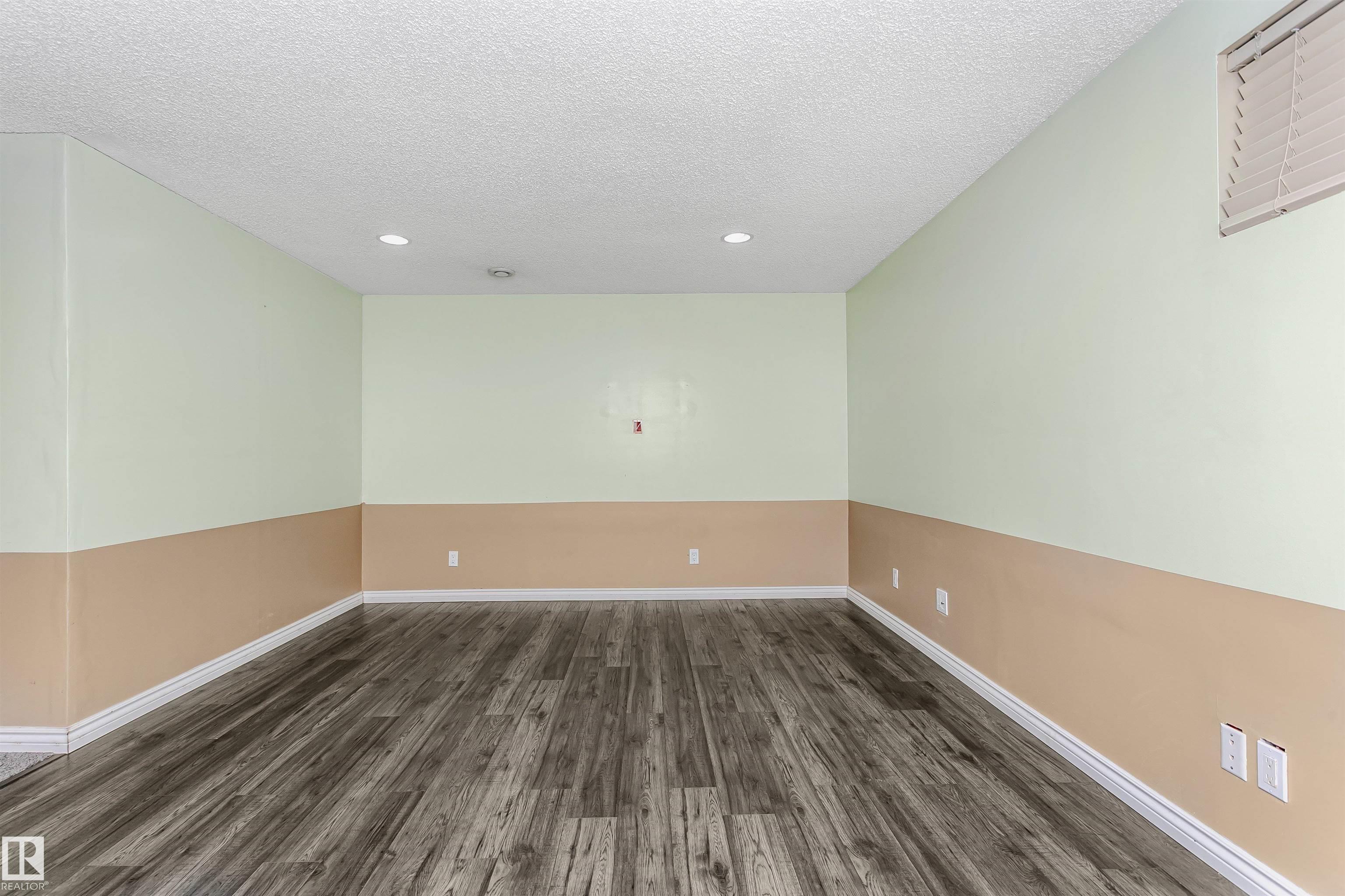 Photo 29 at 607 Windross Crescent NW, Wild Rose, Edmonton