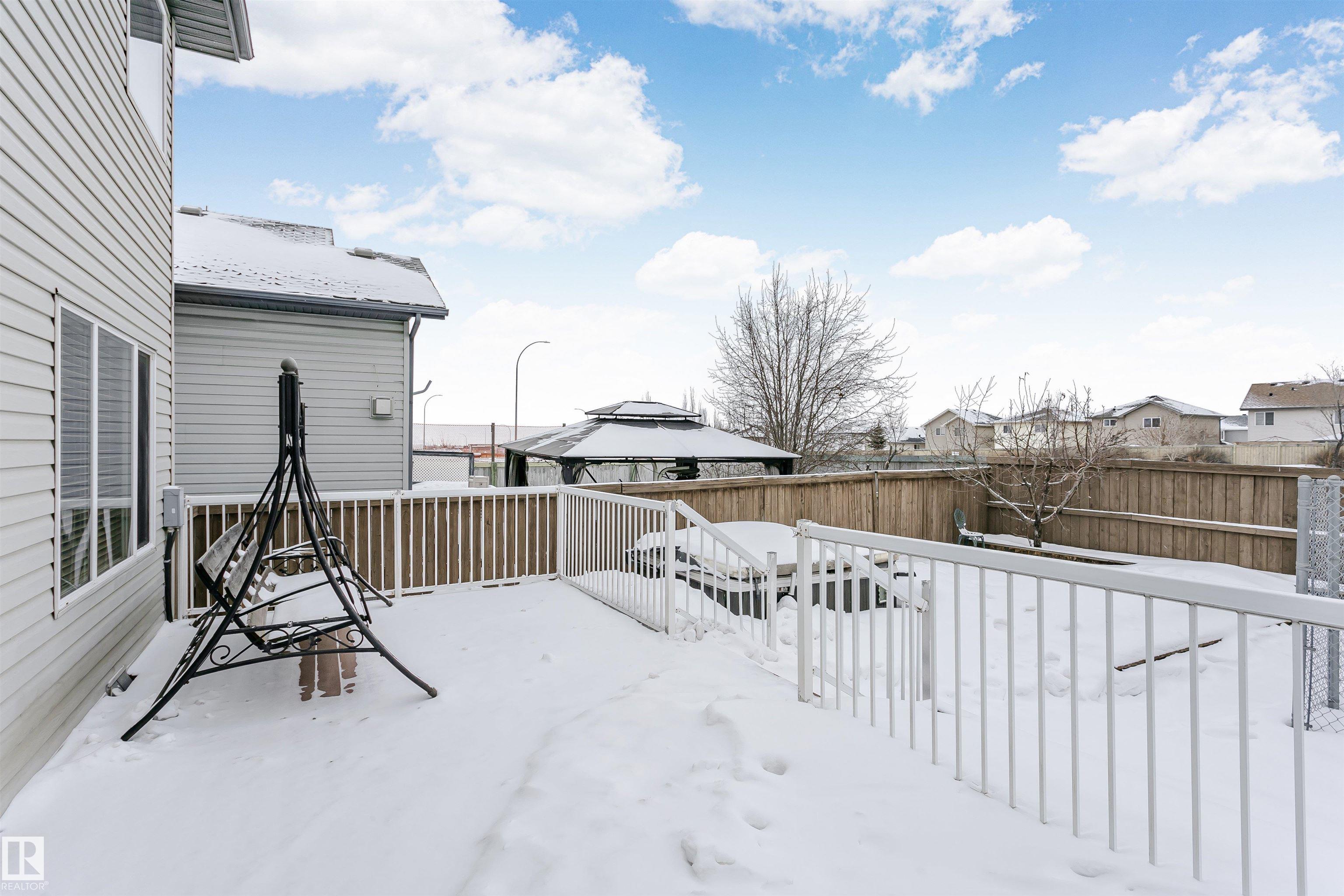 Photo 39 at 607 Windross Crescent NW, Wild Rose, Edmonton