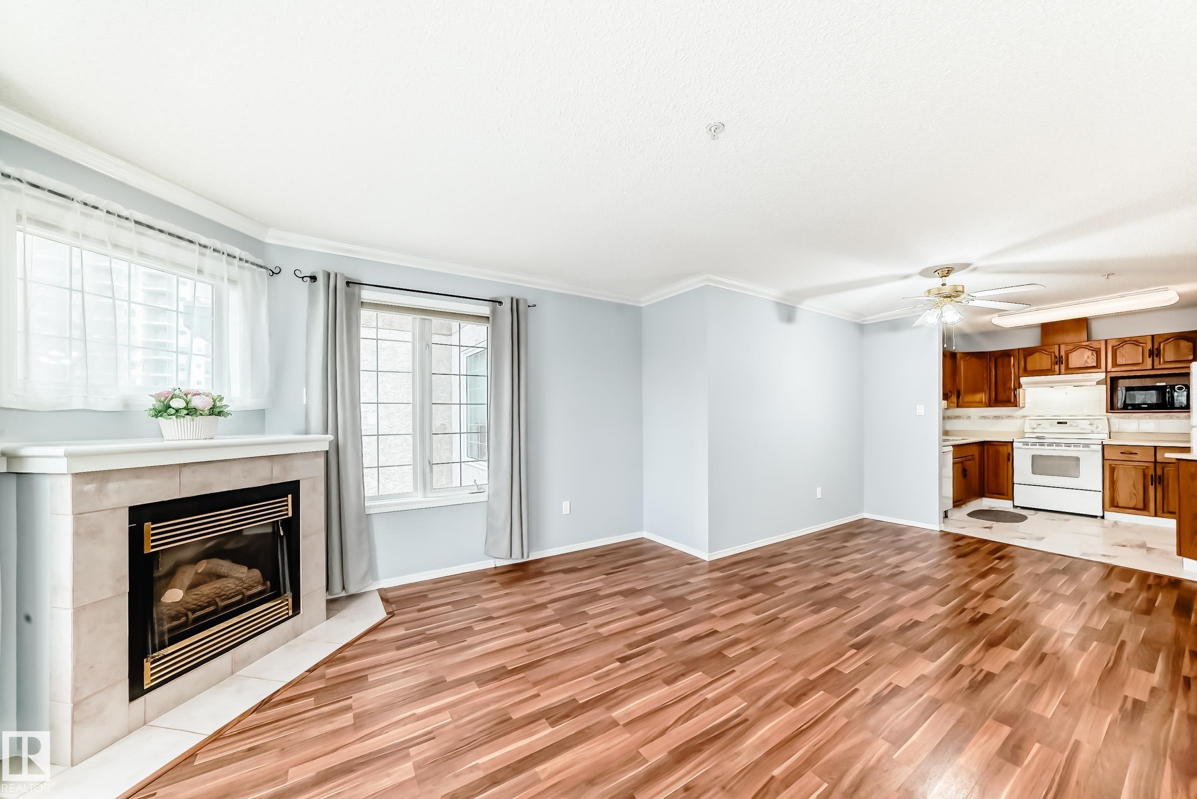 Photo 7 at 302 - 13450 114 Avenue NW, Woodcroft, Edmonton