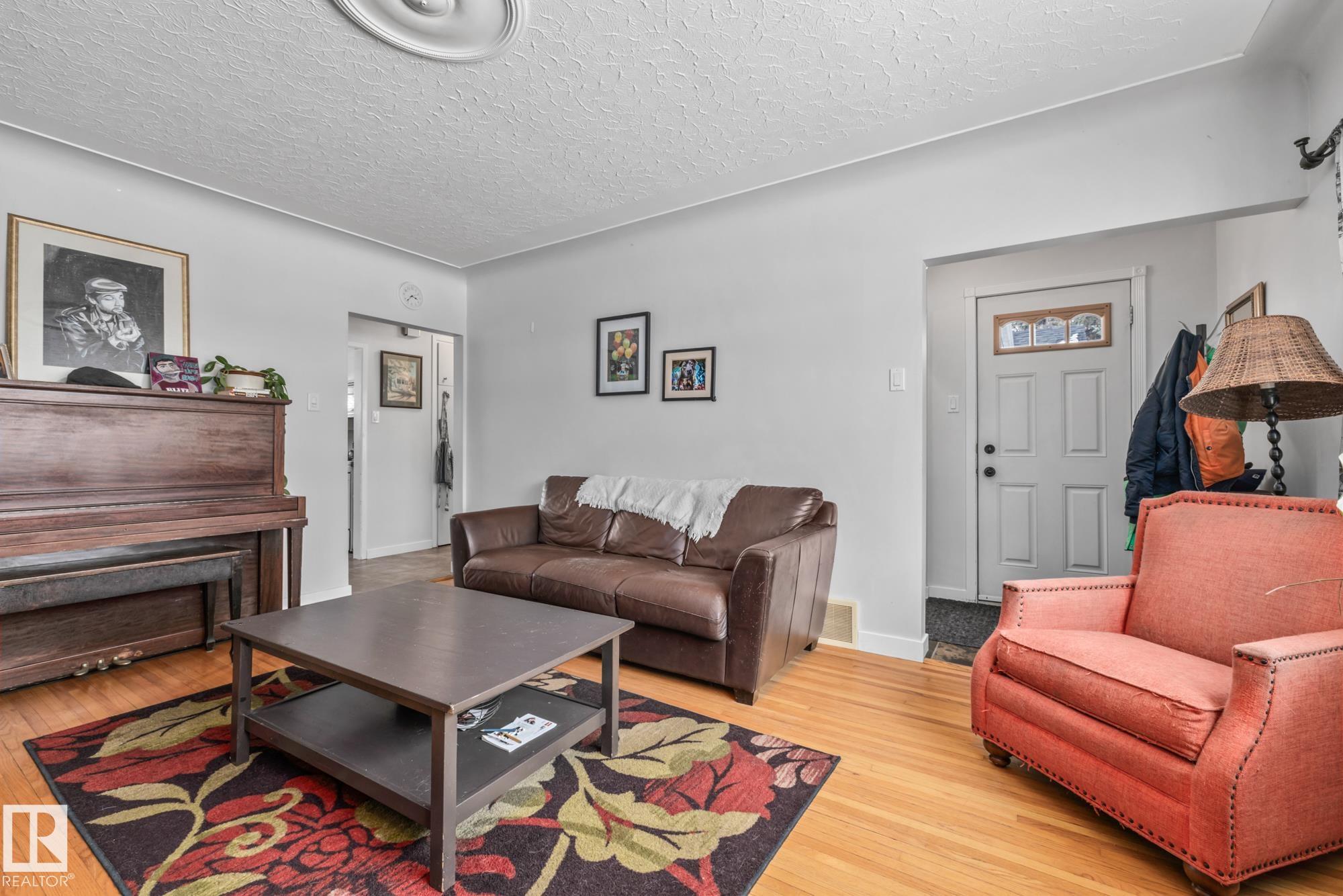 Photo 13 at 10649 64 Avenue NW, Allendale, Edmonton