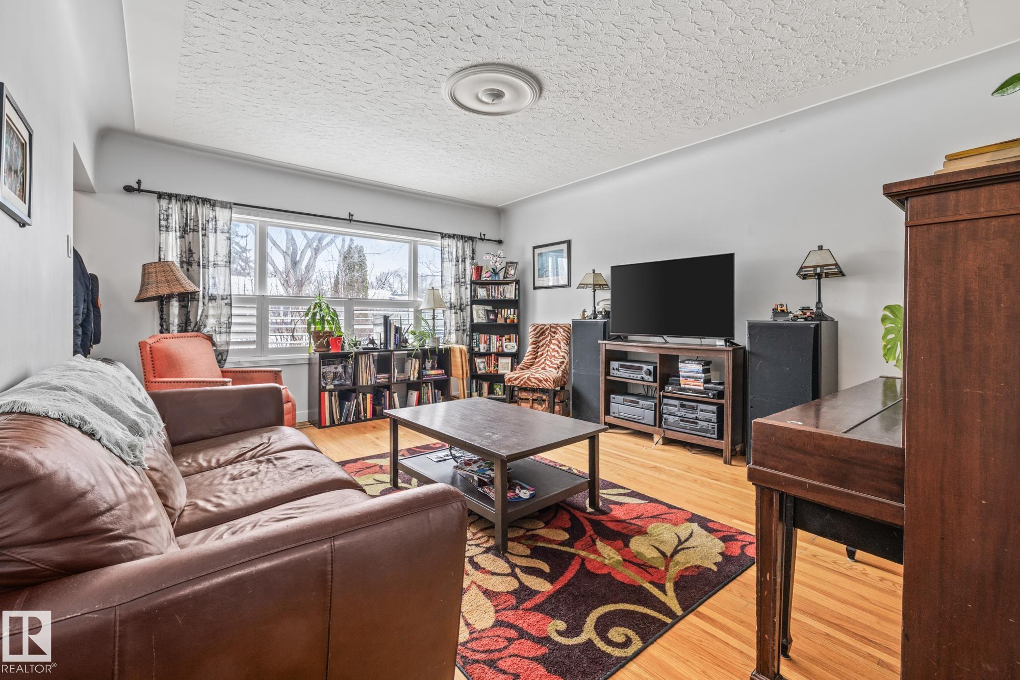 Photo 15 at 10649 64 Avenue NW, Allendale, Edmonton