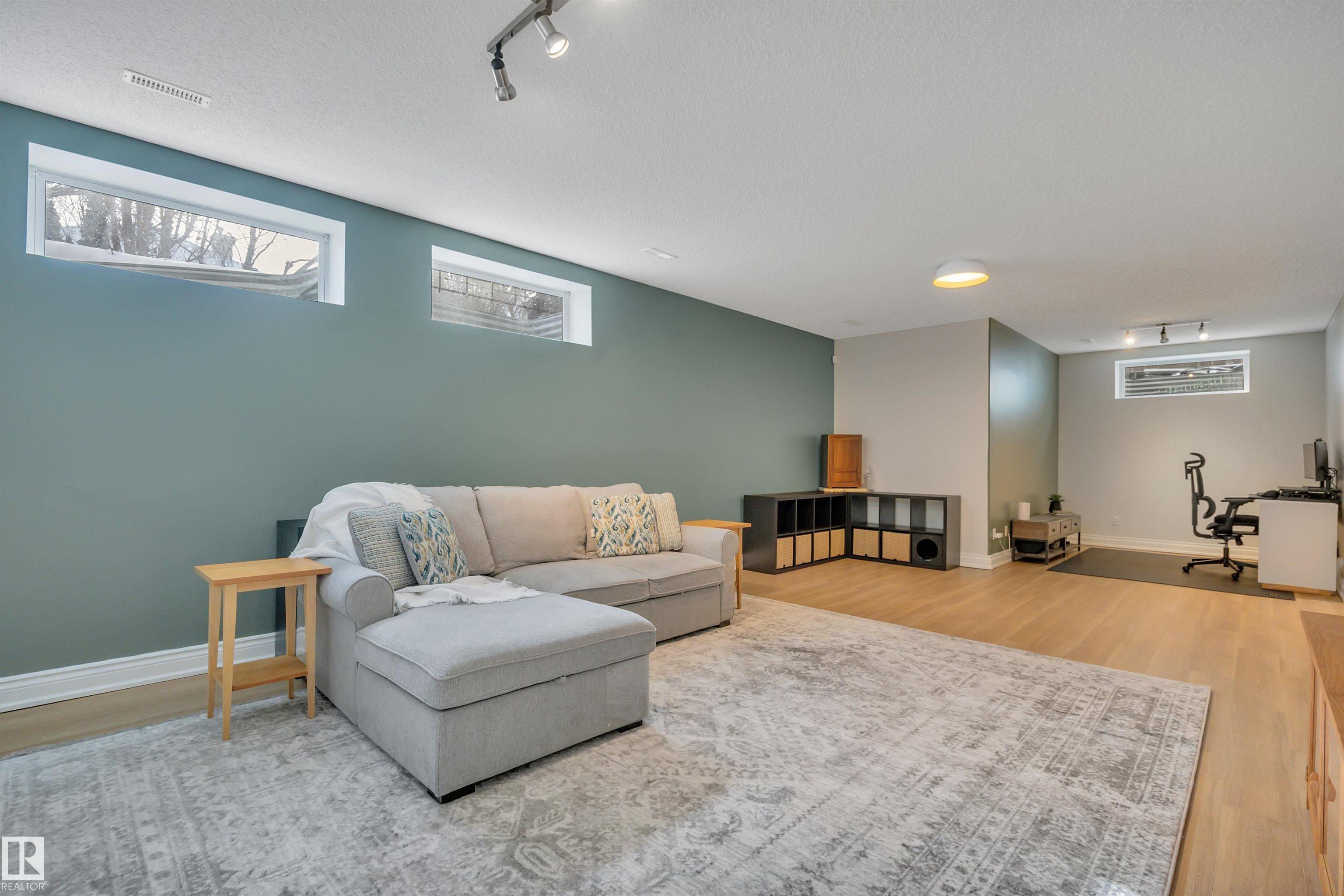 Photo 32 at 11523 15 Avenue NW, Twin Brooks, Edmonton