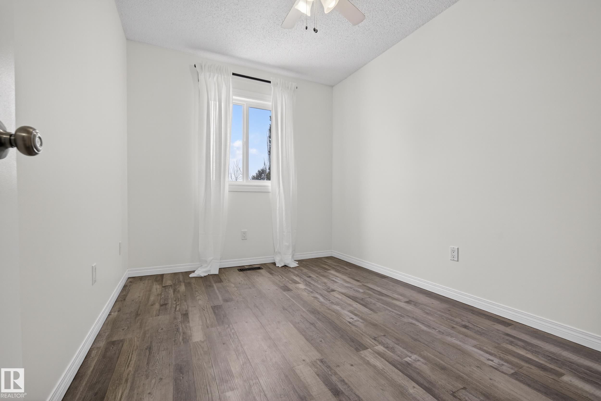 Photo 16 at 18716 57 Avenue NW, Jamieson Place, Edmonton