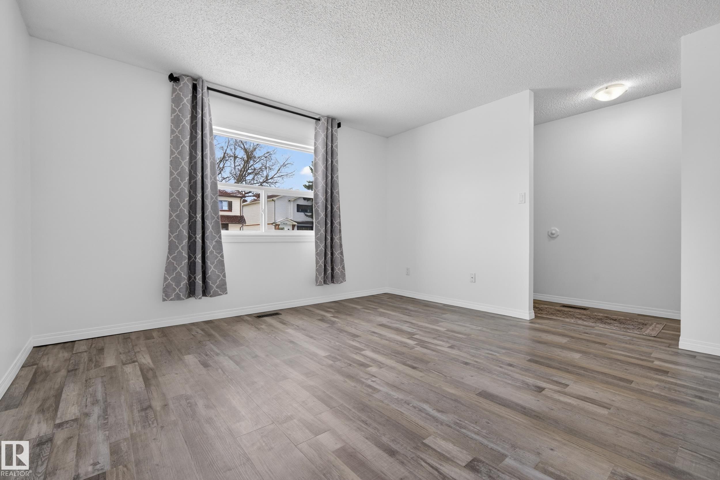 18716 57 Avenue NW, Jamieson Place, Edmonton