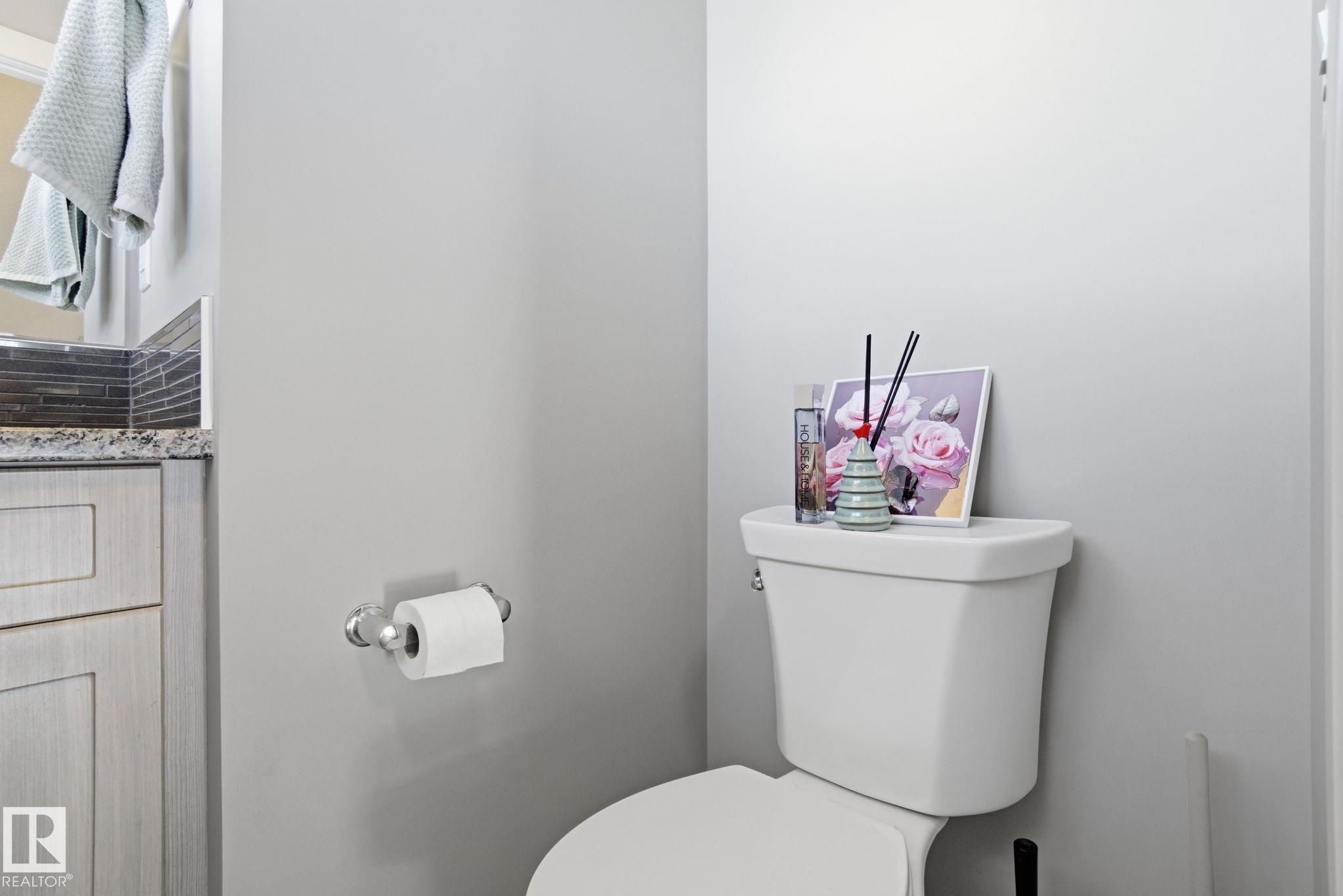 Photo 22 at 4 - 2121 Haddow Drive NW, Haddow, Edmonton