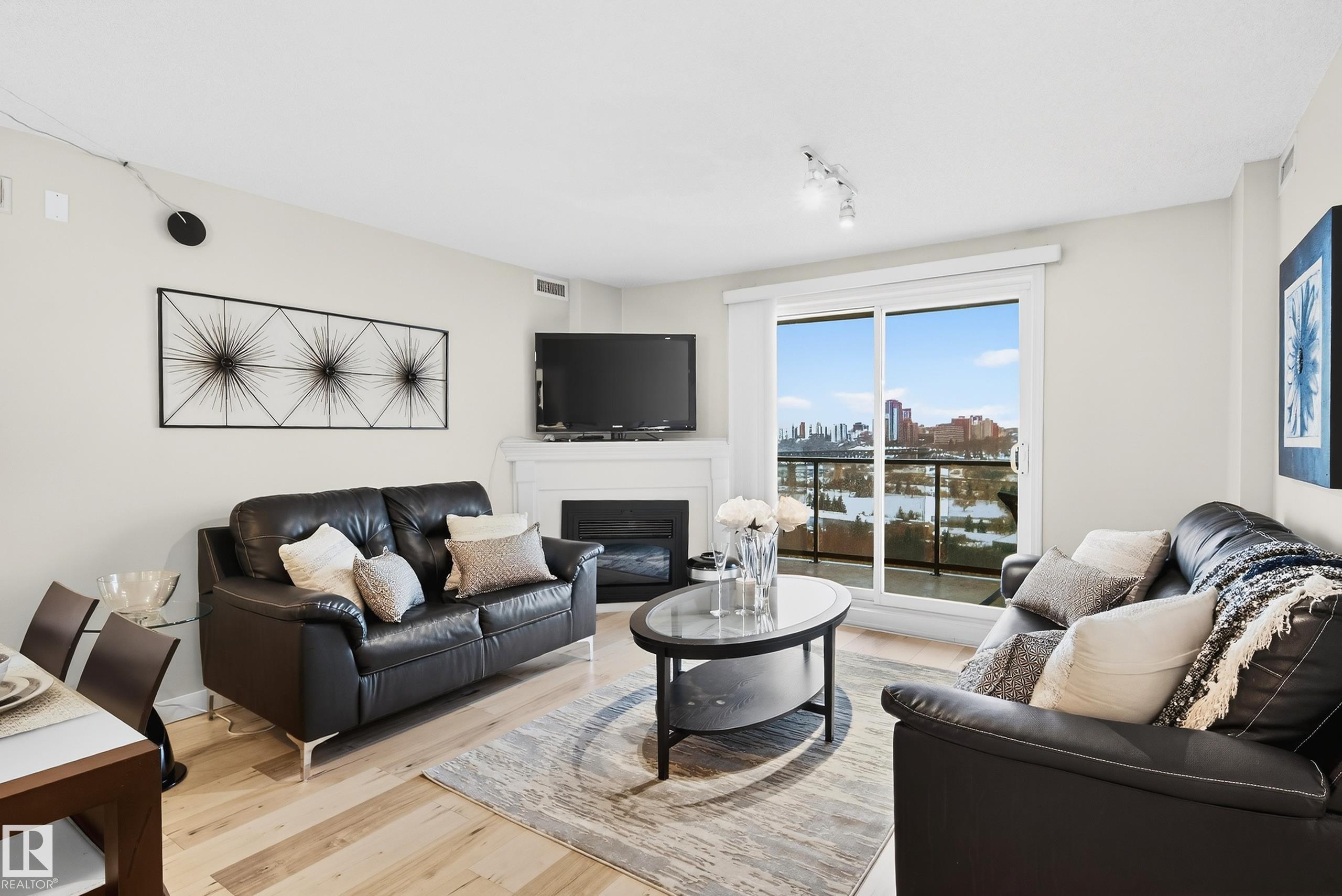 Photo 17 at 703 - 10649 Saskatchewan Drive NW, Strathcona, Edmonton