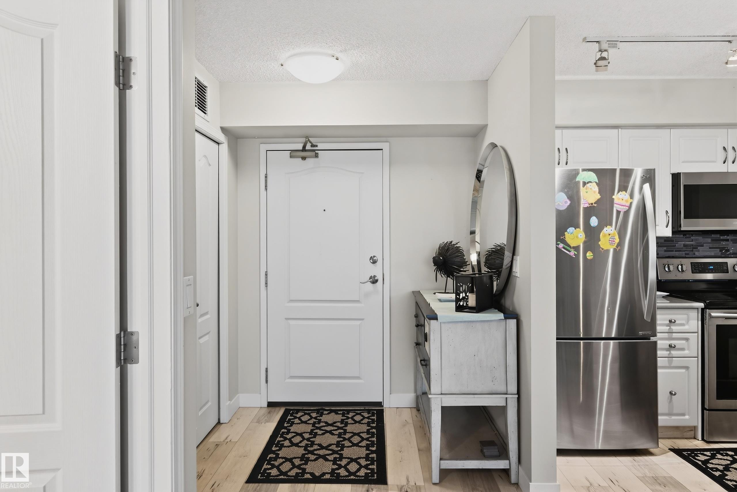 Photo 8 at 703 - 10649 Saskatchewan Drive NW, Strathcona, Edmonton