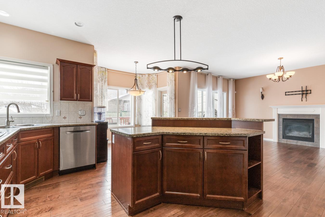 Photo 13 at 20515 91 Avenue NW, Suder Greens, Edmonton