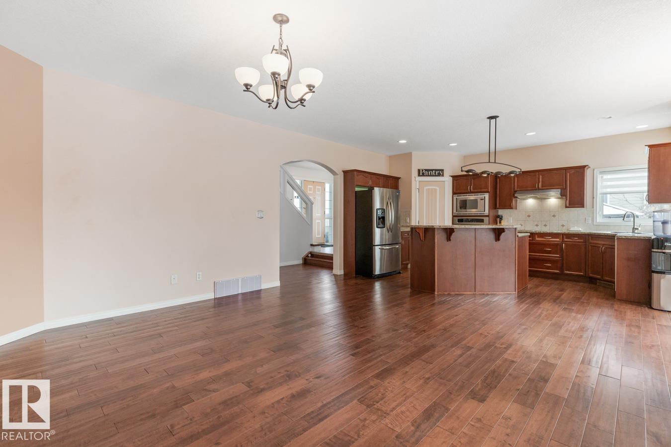 Photo 17 at 20515 91 Avenue NW, Suder Greens, Edmonton