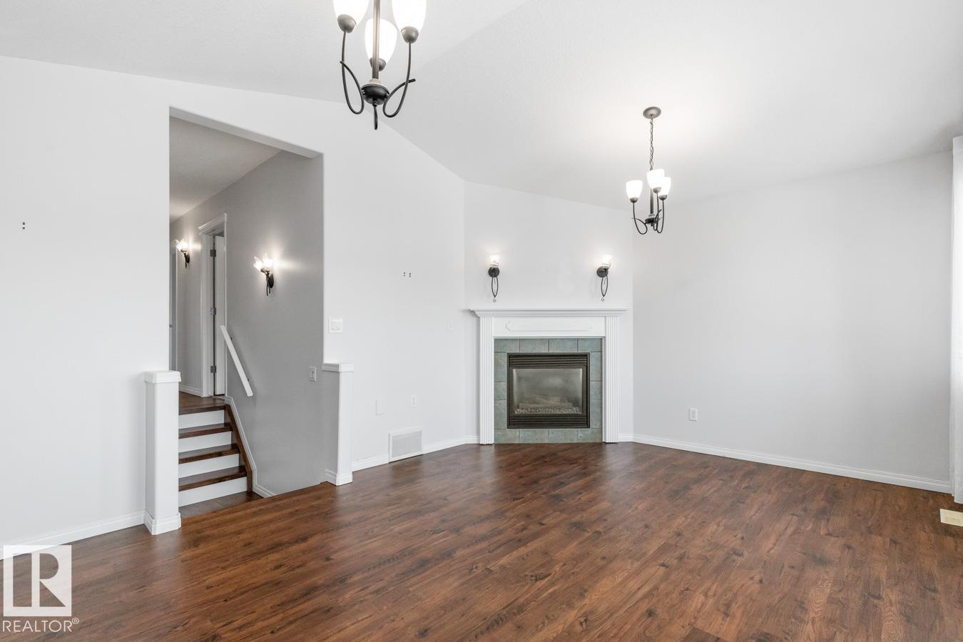 Photo 23 at 20515 91 Avenue NW, Suder Greens, Edmonton