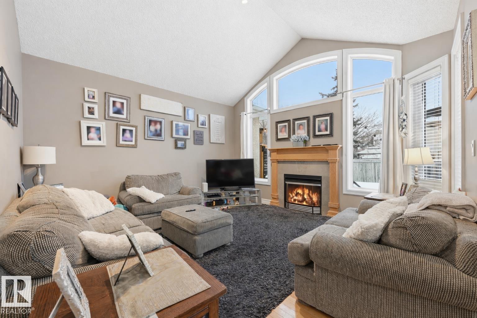 Photo 16 at 11024 177 Avenue NW, Chambery, Edmonton