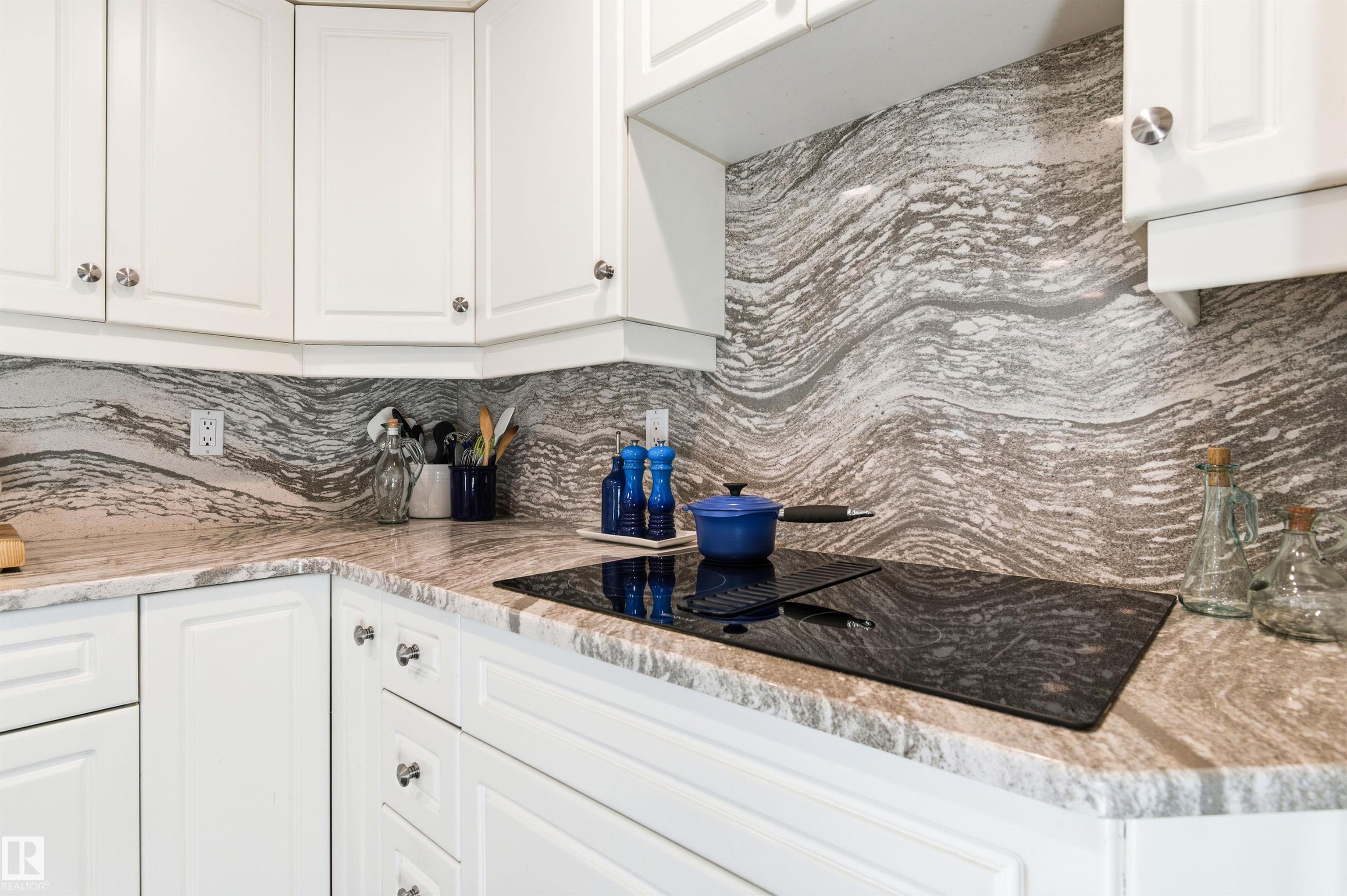 Photo 22 at 8223 93a Avenue NW, Holyrood, Edmonton