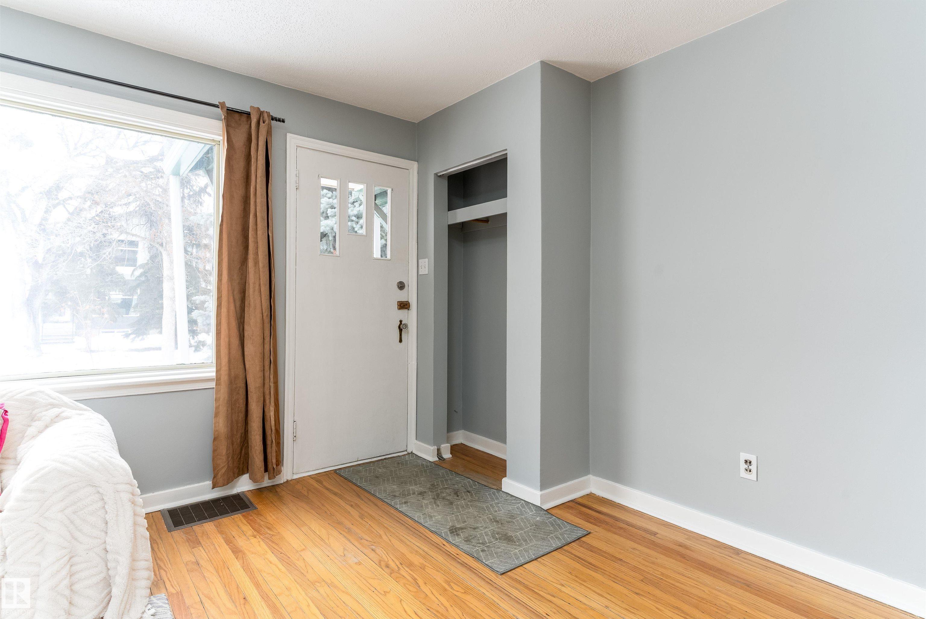 8971 81 Avenue NW, King Edward Park, Edmonton