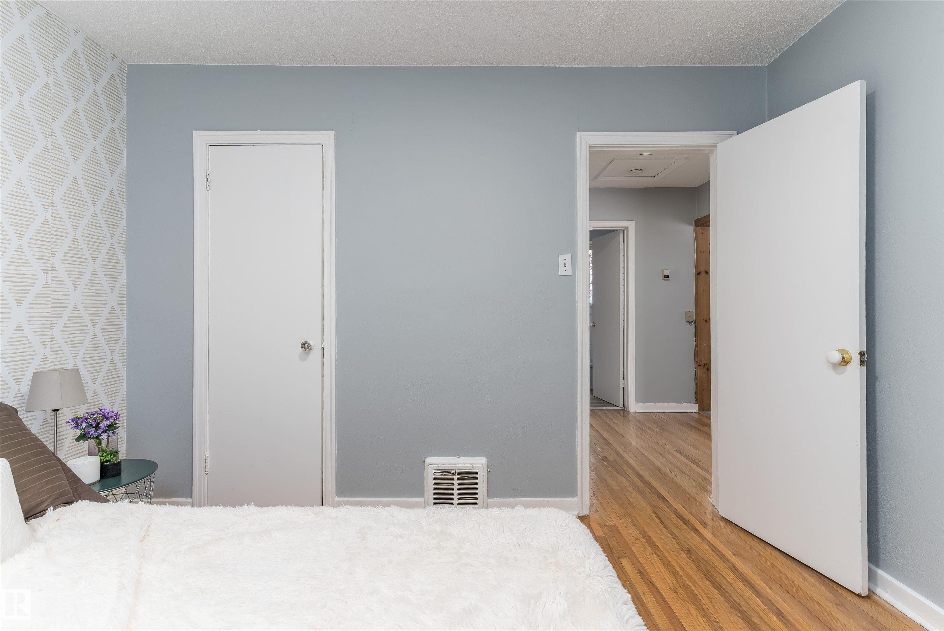 Photo 12 at 8971 81 Avenue NW, King Edward Park, Edmonton