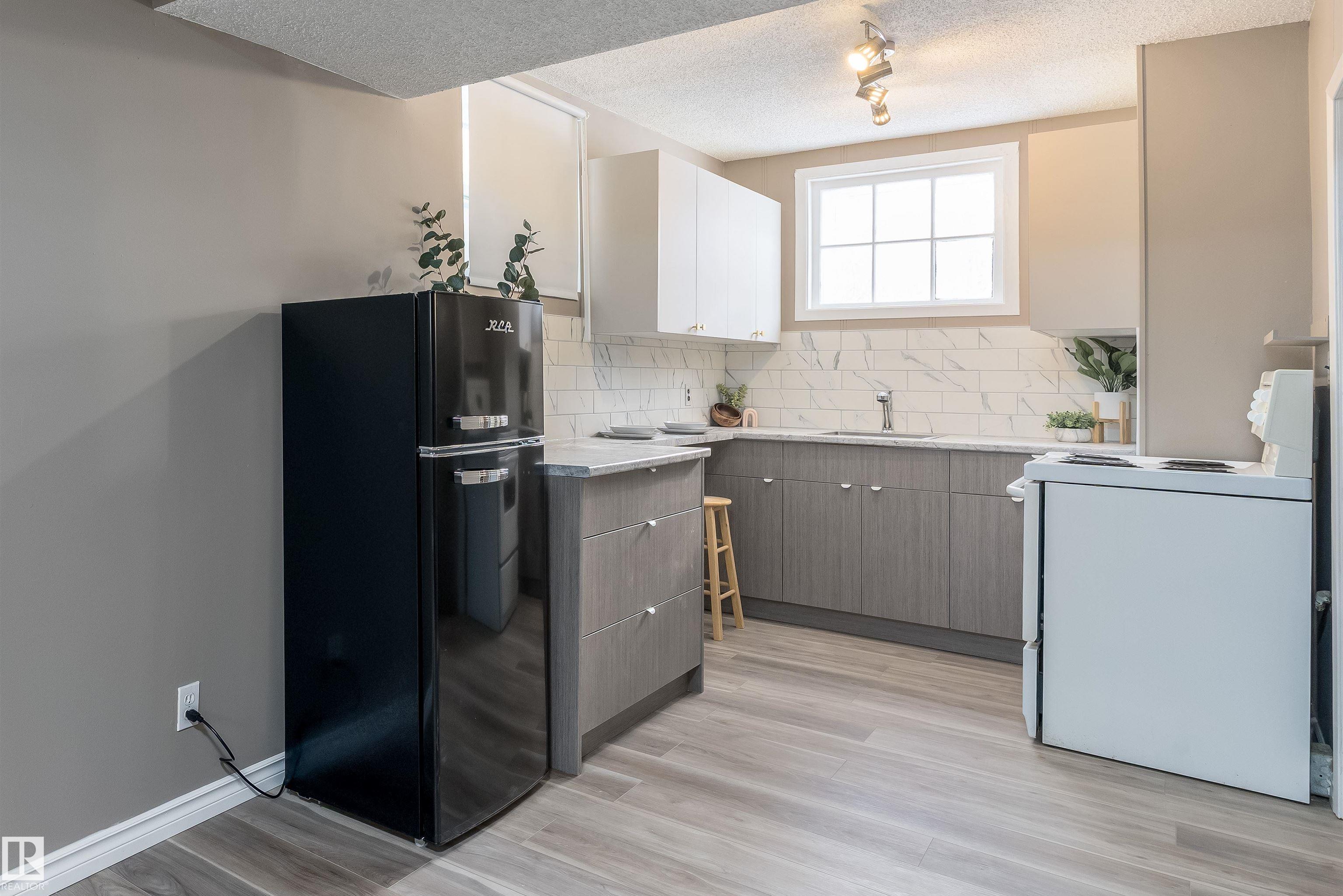 Photo 19 at 8971 81 Avenue NW, King Edward Park, Edmonton