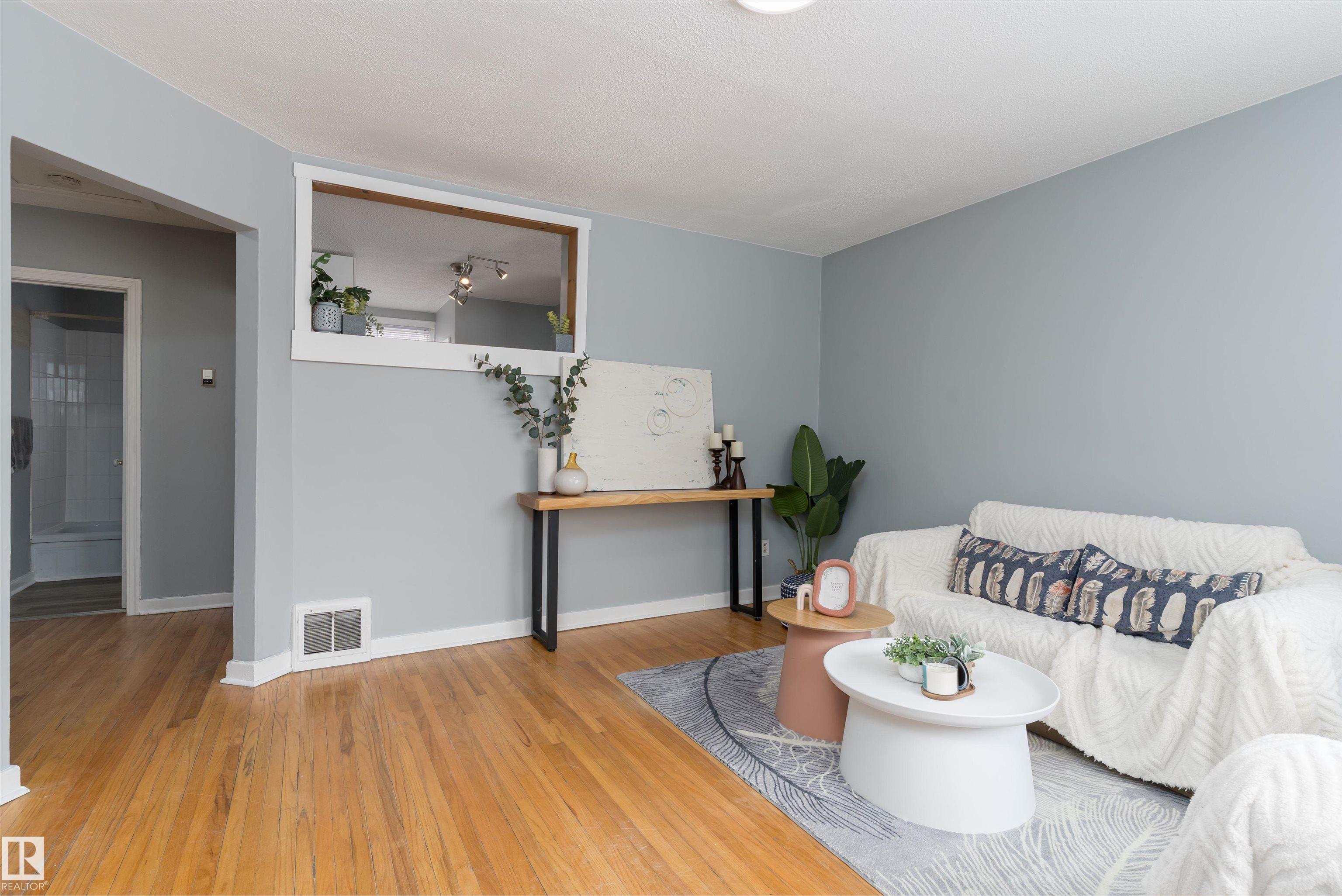 8971 81 Avenue NW, King Edward Park, Edmonton