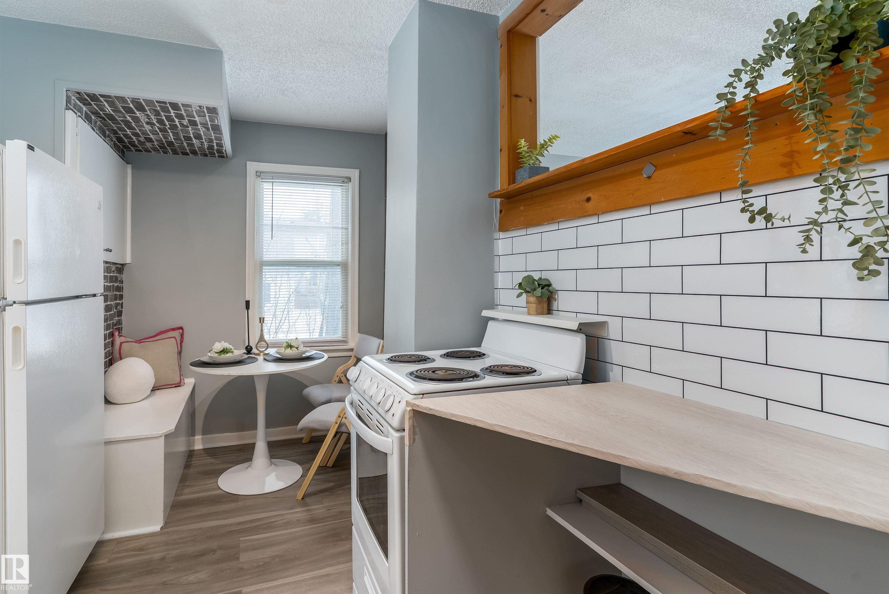 Photo 8 at 8971 81 Avenue NW, King Edward Park, Edmonton