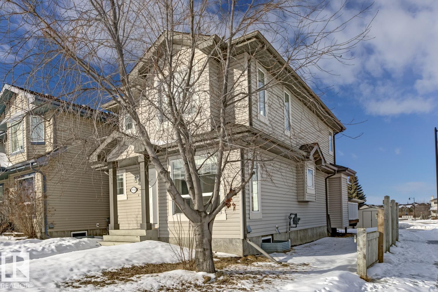 5928 203 Street NW, The Hamptons, Edmonton